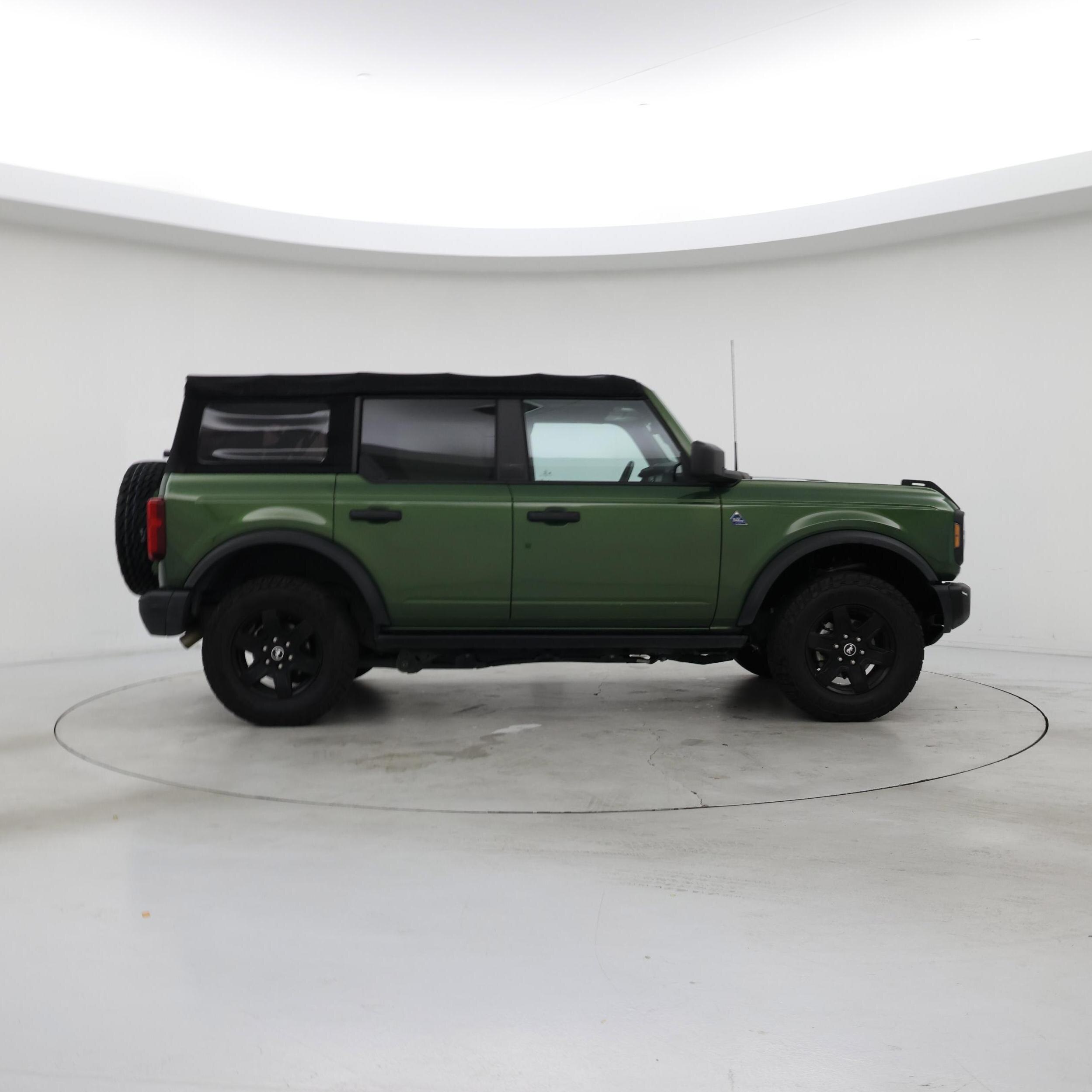 Thumbnail: 2022 Ford Bronco - 7