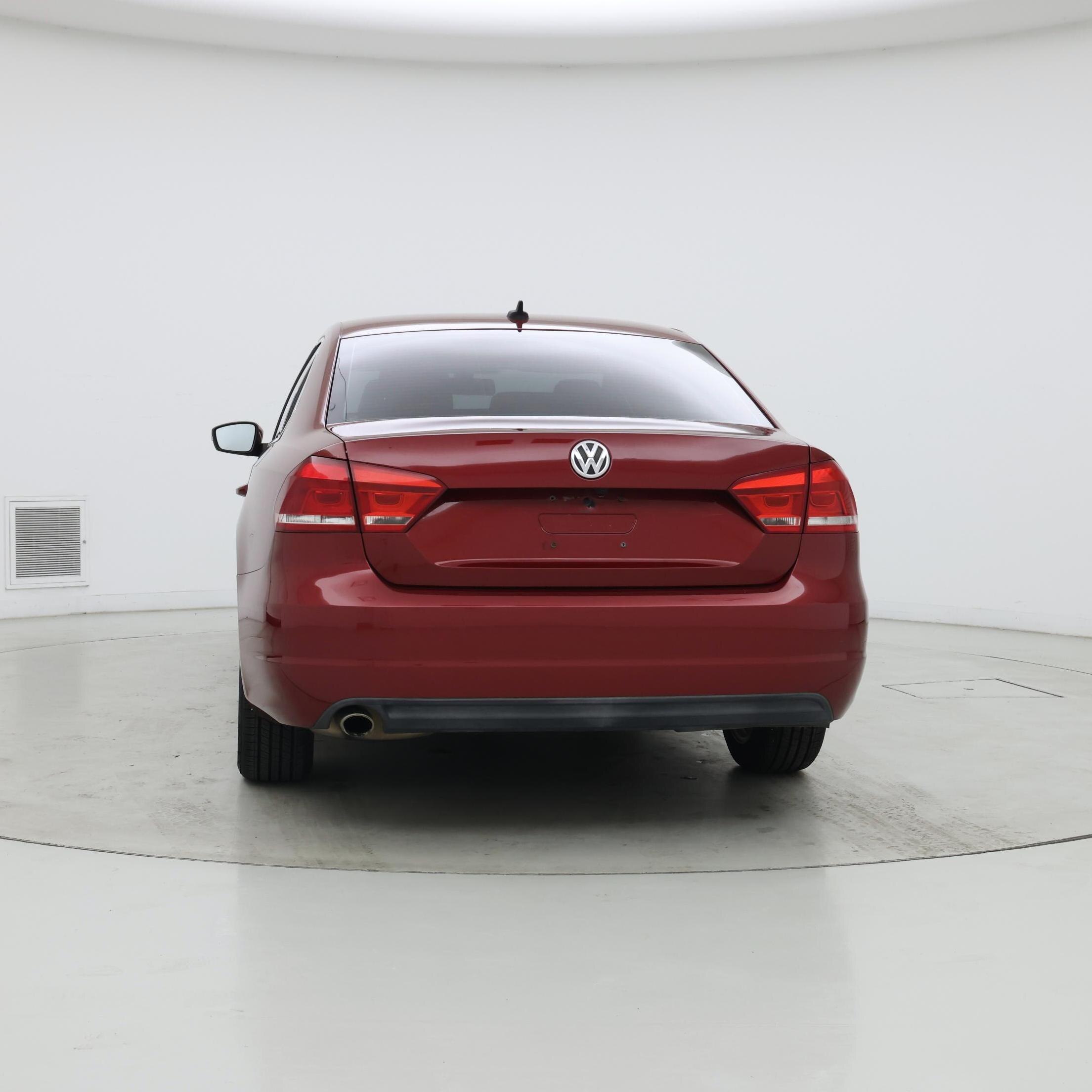 Thumbnail: 2015 Volkswagen Passat - 6