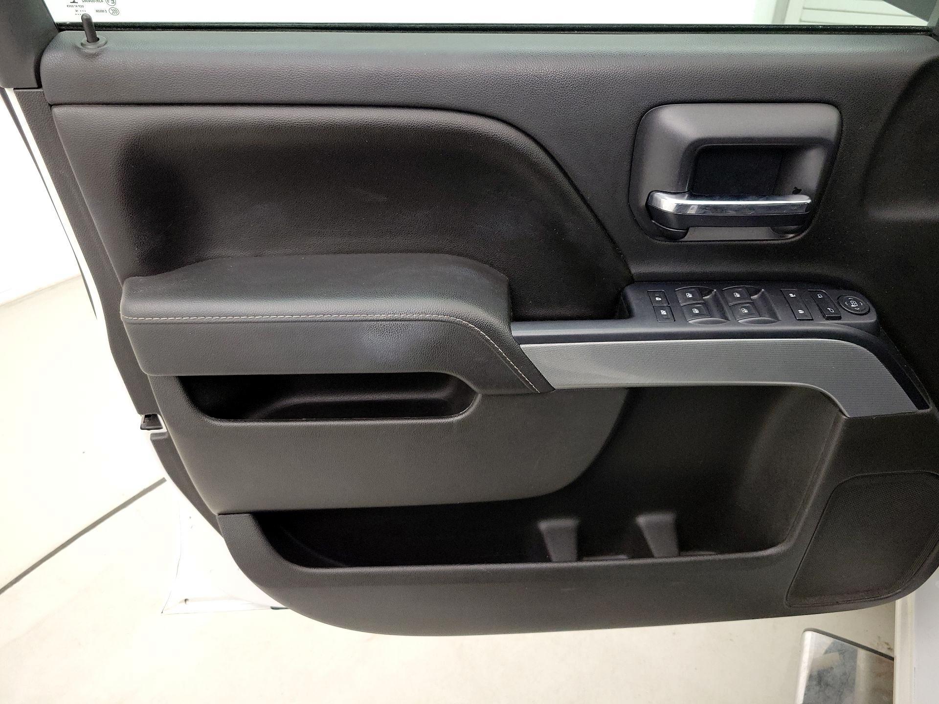 Thumbnail: 2016 Chevrolet Silverado 1500 - 12