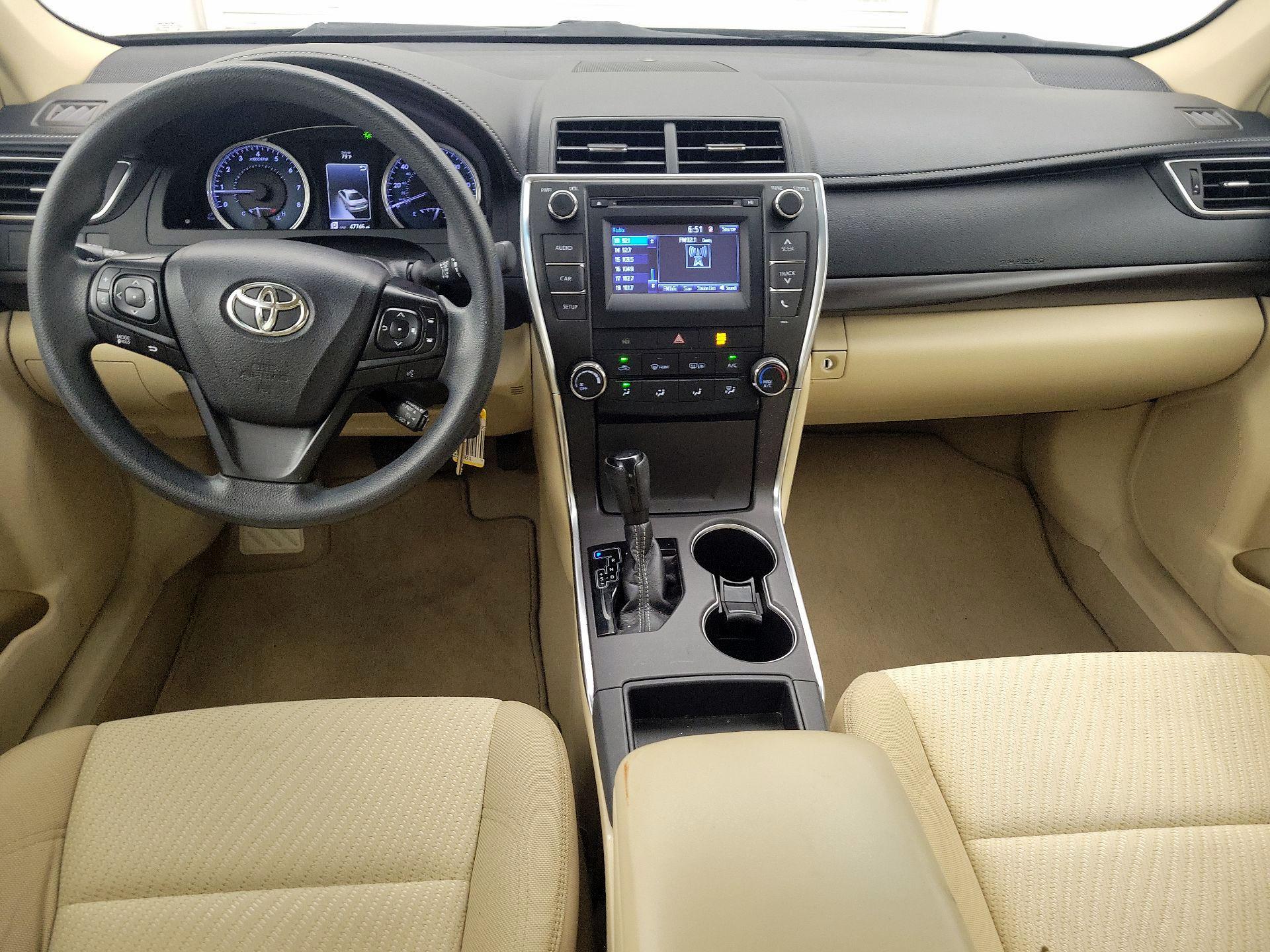 Thumbnail: 2016 Toyota Camry - 9
