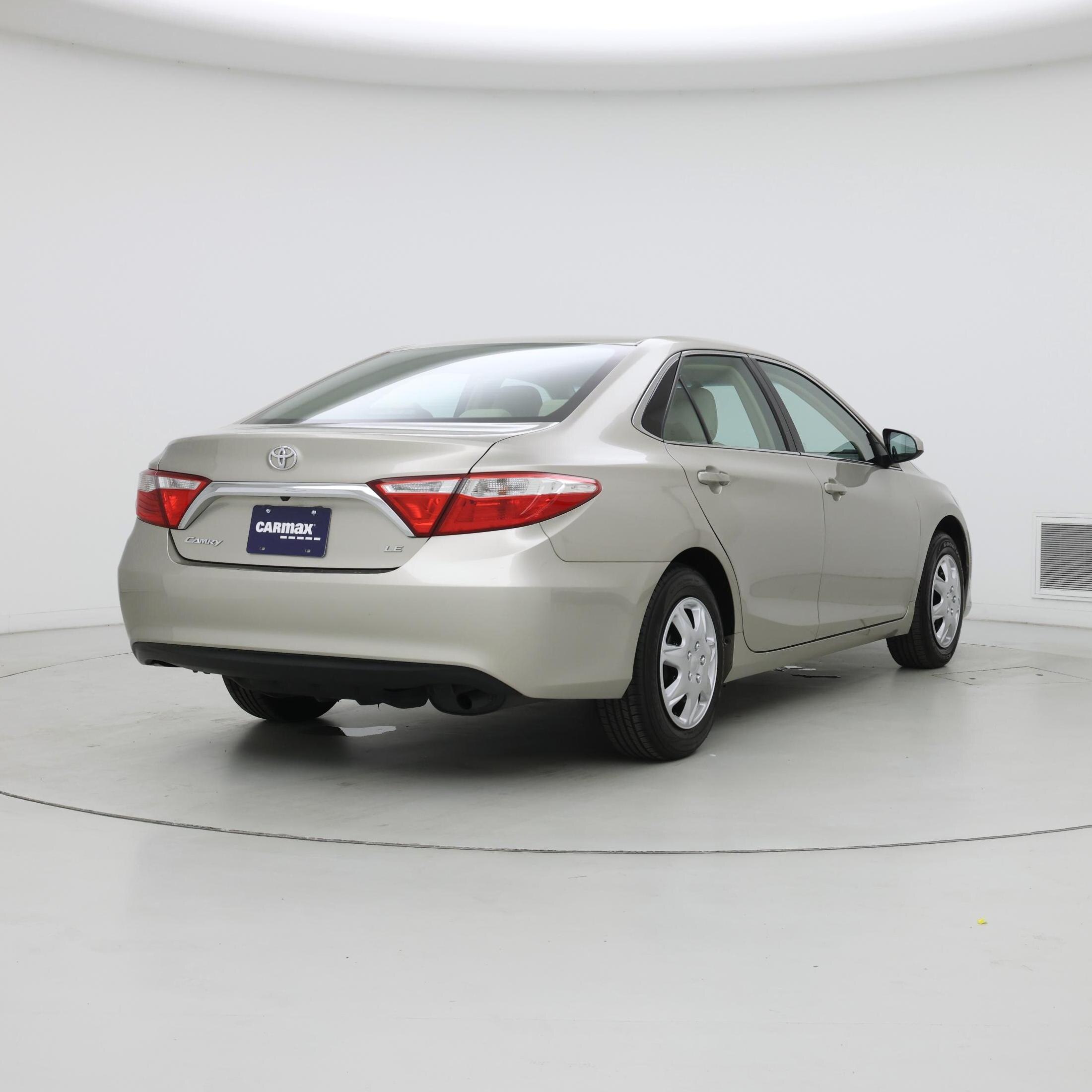 Thumbnail: 2016 Toyota Camry - 8