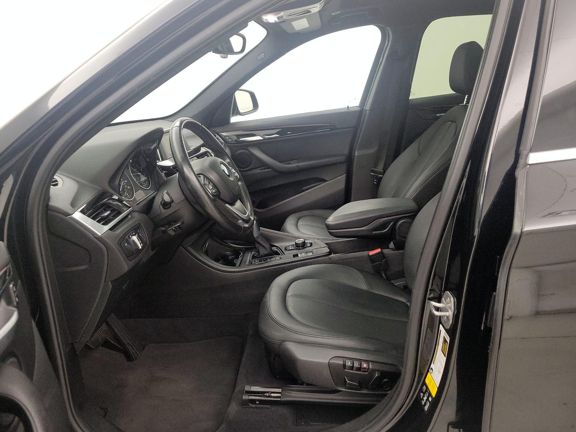 Thumbnail: 2017 BMW X1 - 11