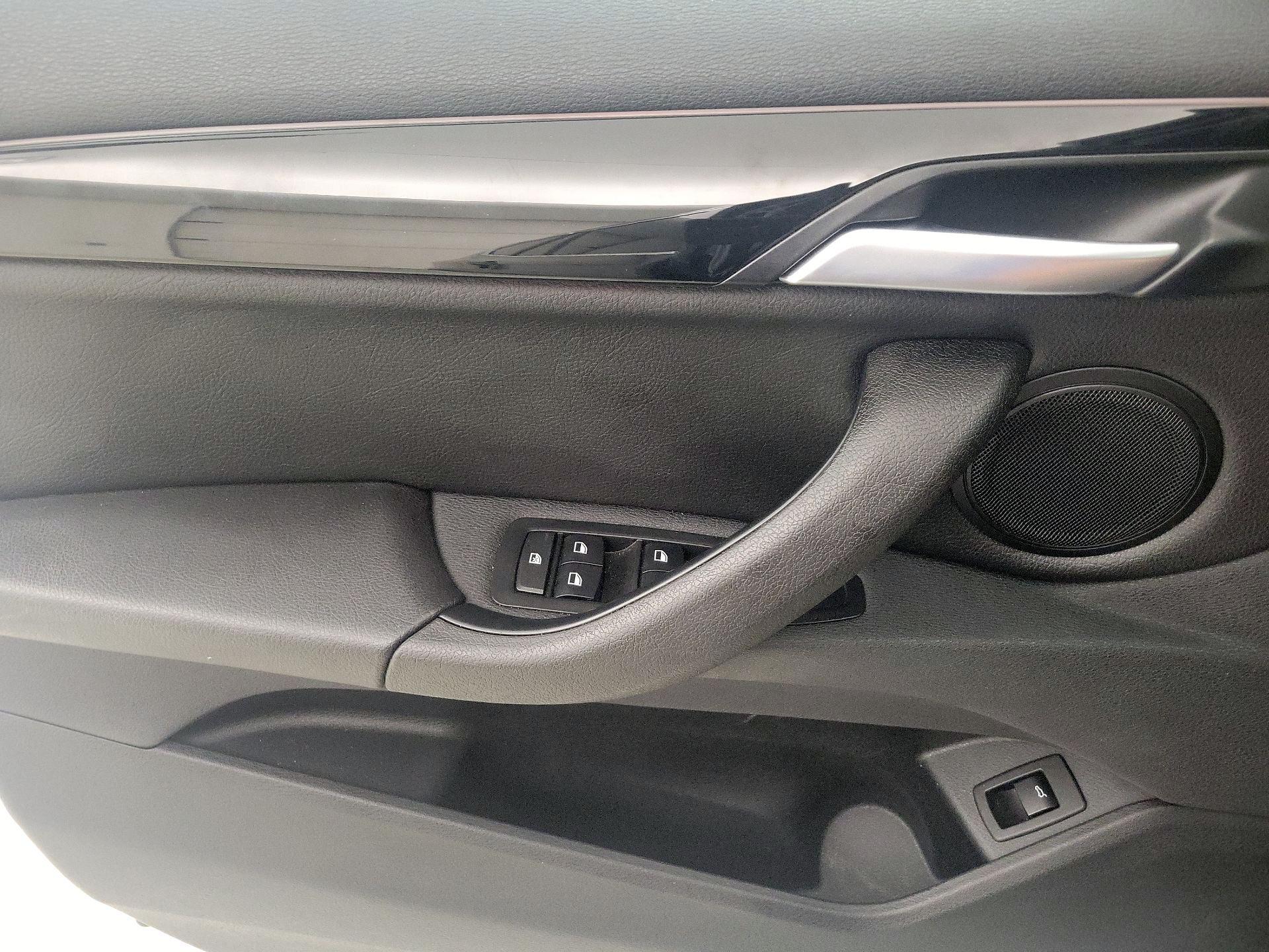 Thumbnail: 2017 BMW X1 - 12