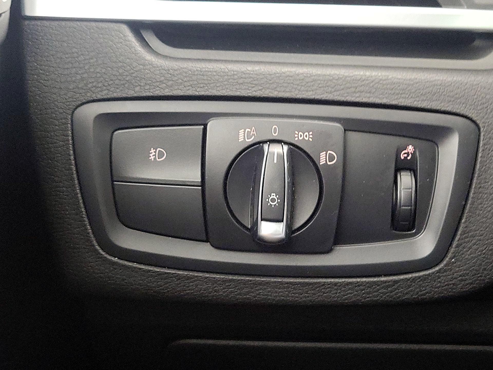 Thumbnail: 2017 BMW X1 - 13