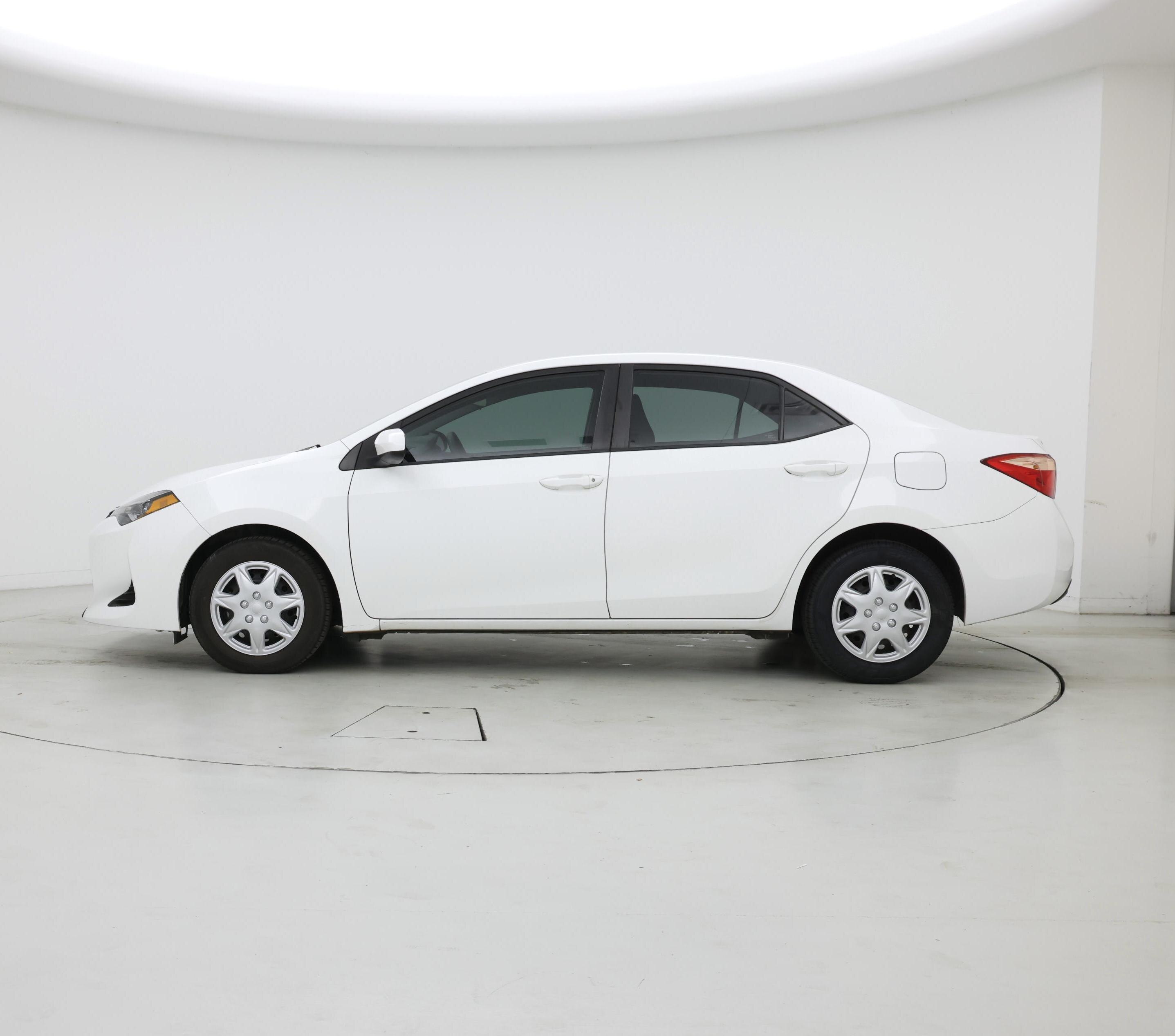 Thumbnail: 2019 Toyota Corolla - 3
