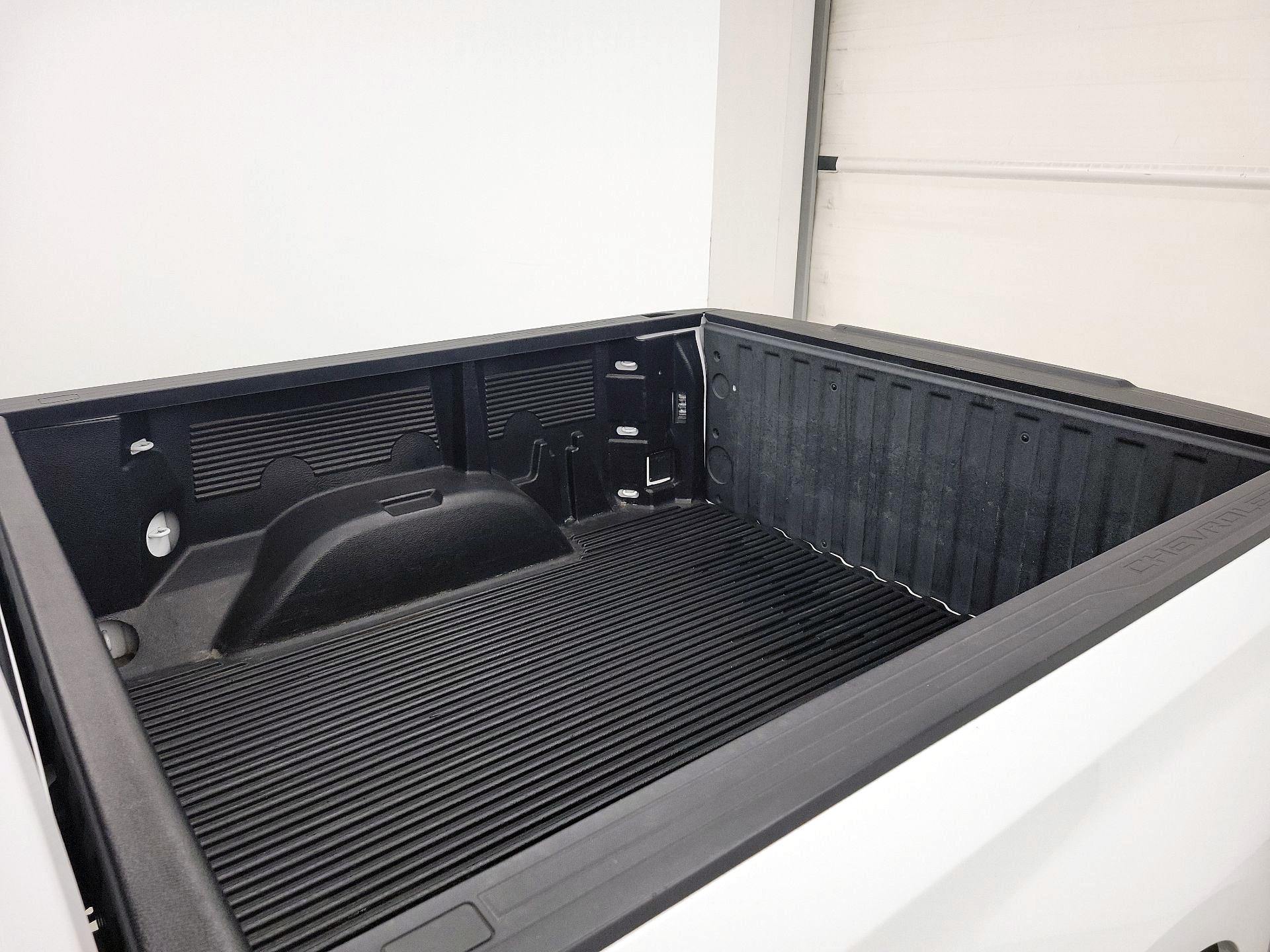 Thumbnail: 2021 Chevrolet Silverado 1500 - 20