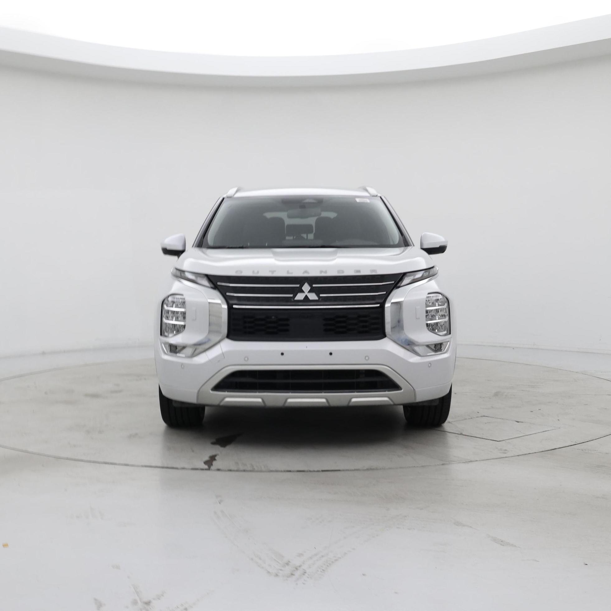 Thumbnail: 2022 Mitsubishi Outlander - 5