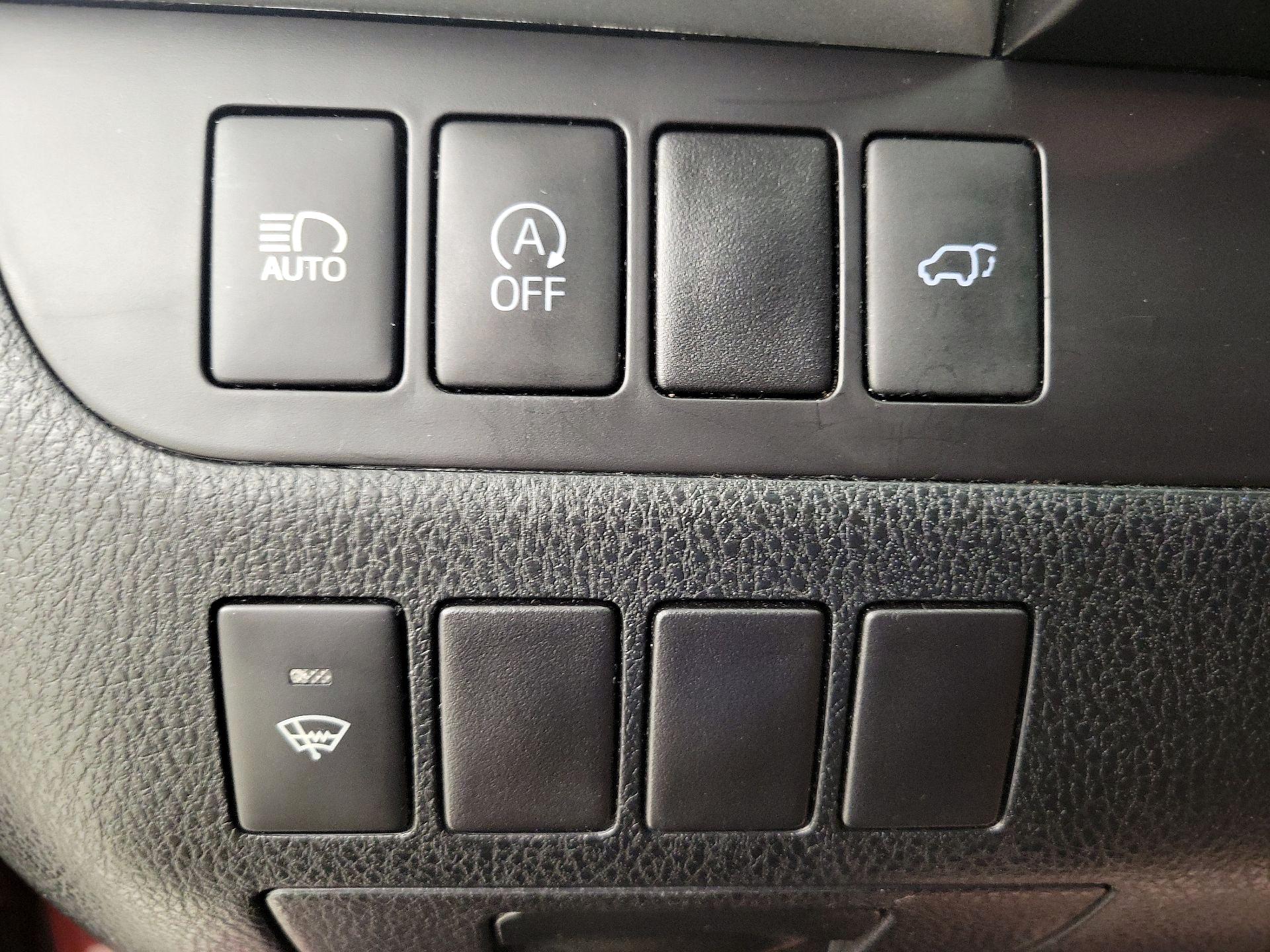 Thumbnail: 2017 Toyota Highlander - 13