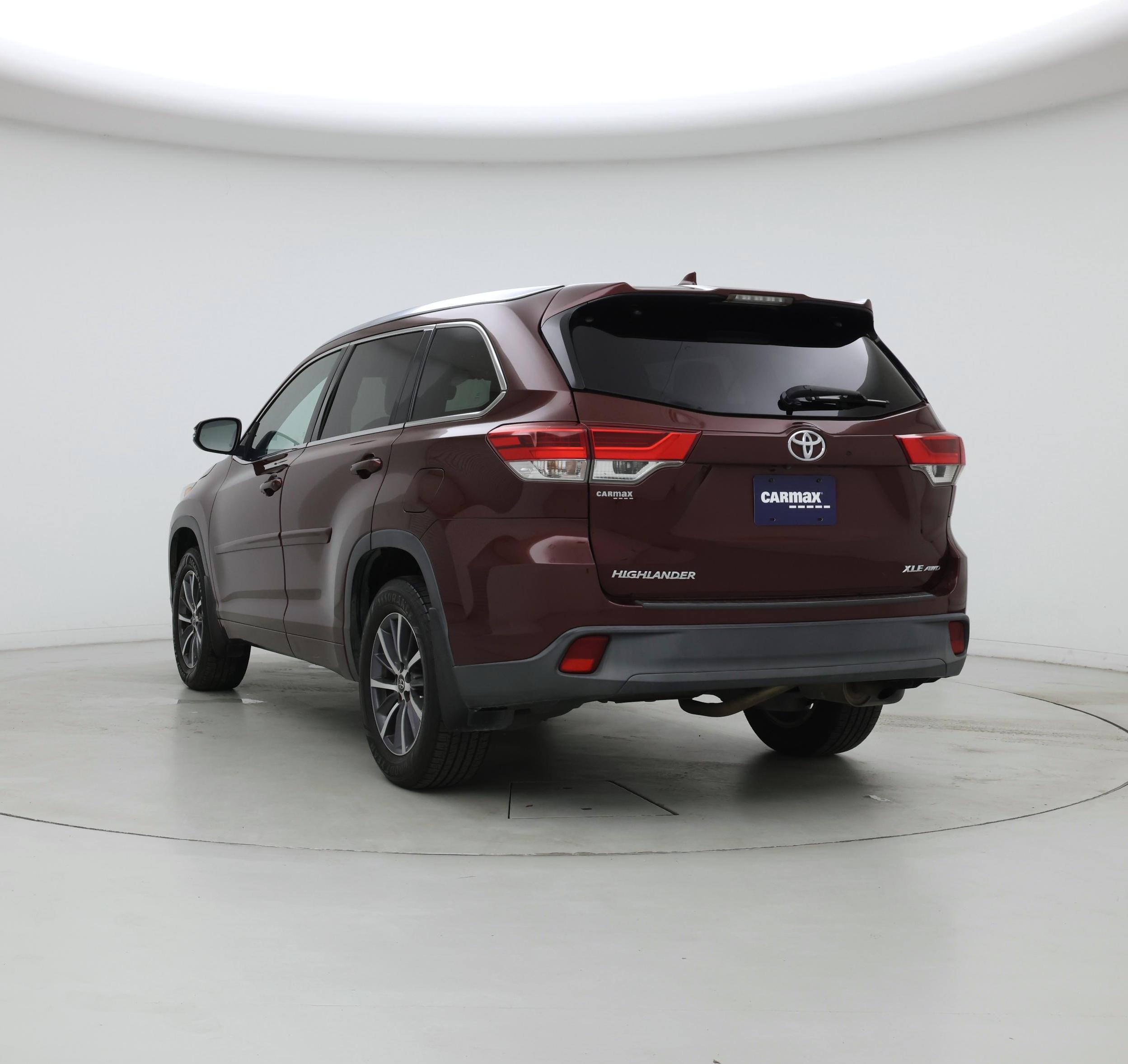 Thumbnail: 2017 Toyota Highlander - 2