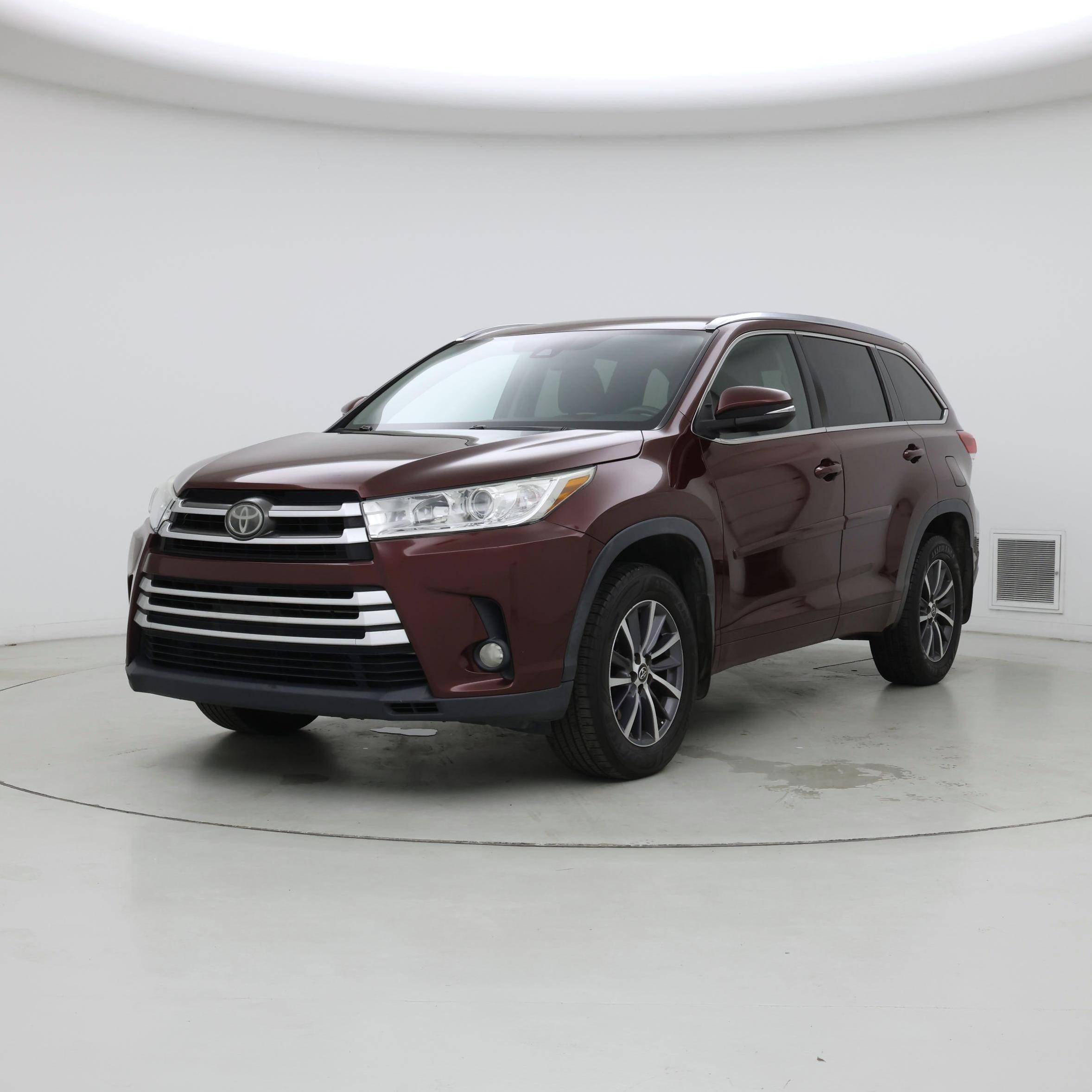 Thumbnail: 2017 Toyota Highlander - 4