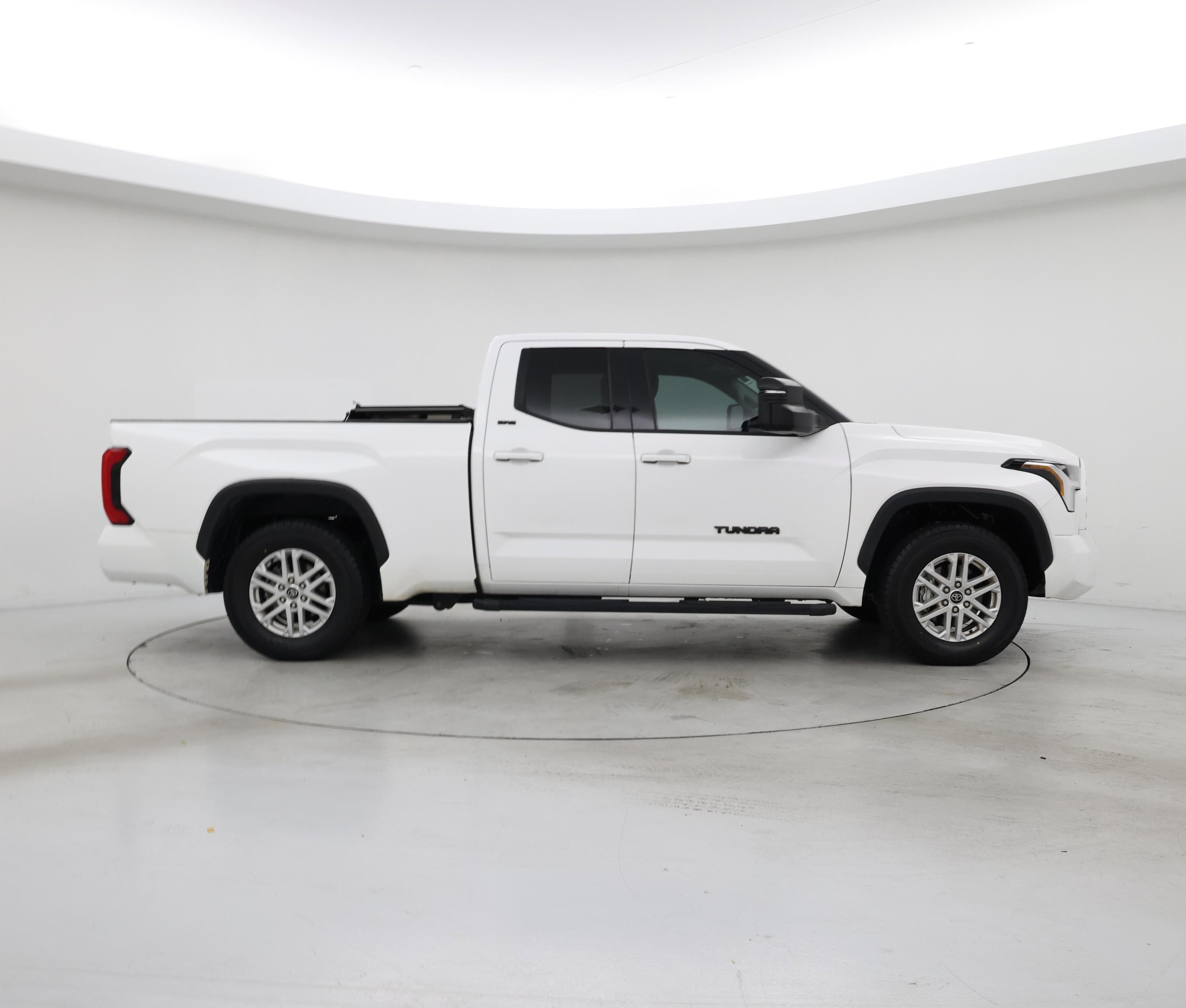 Thumbnail: 2022 Toyota Tundra - 7