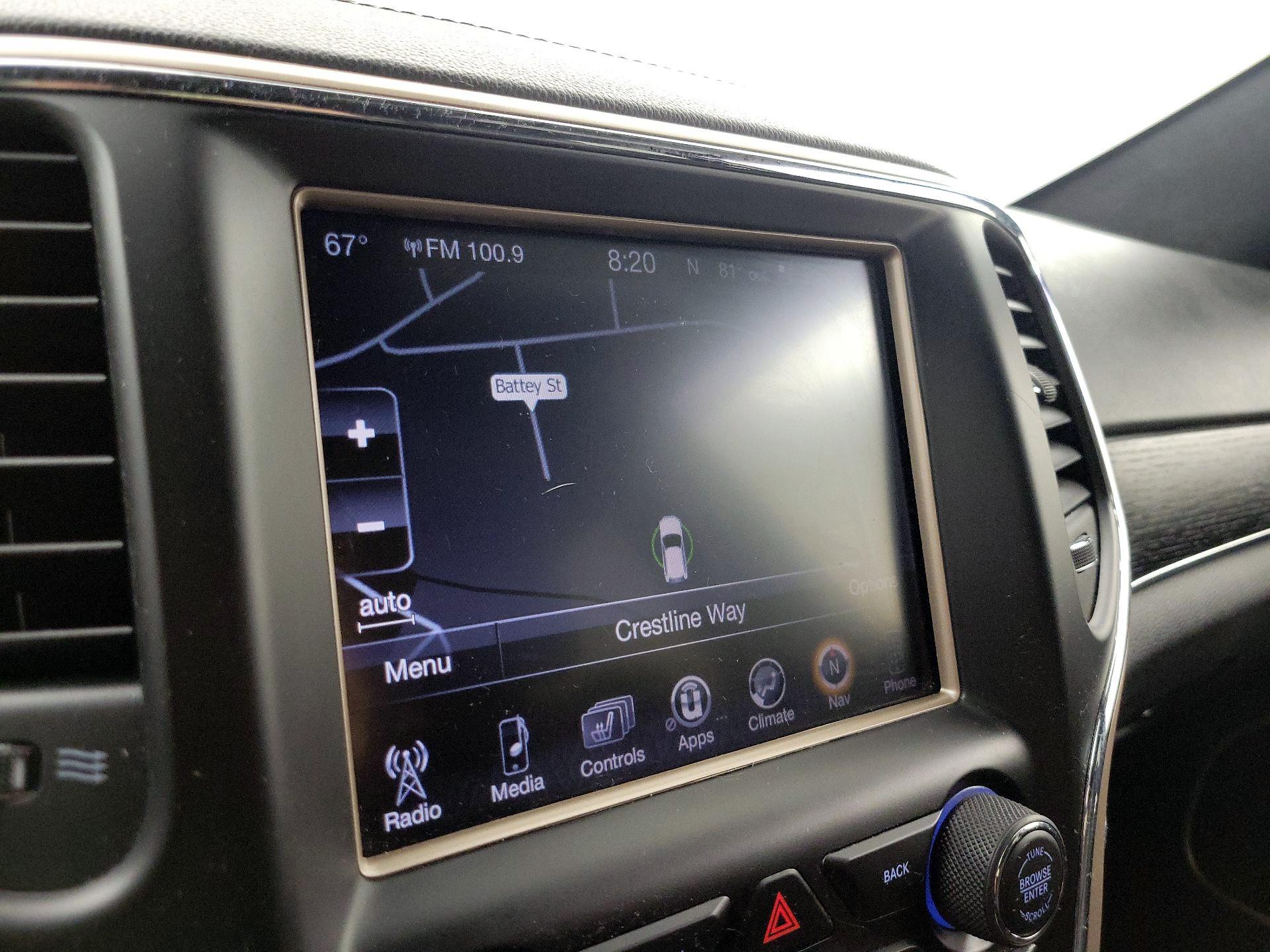 Thumbnail: 2015 Jeep Grand Cherokee - 14