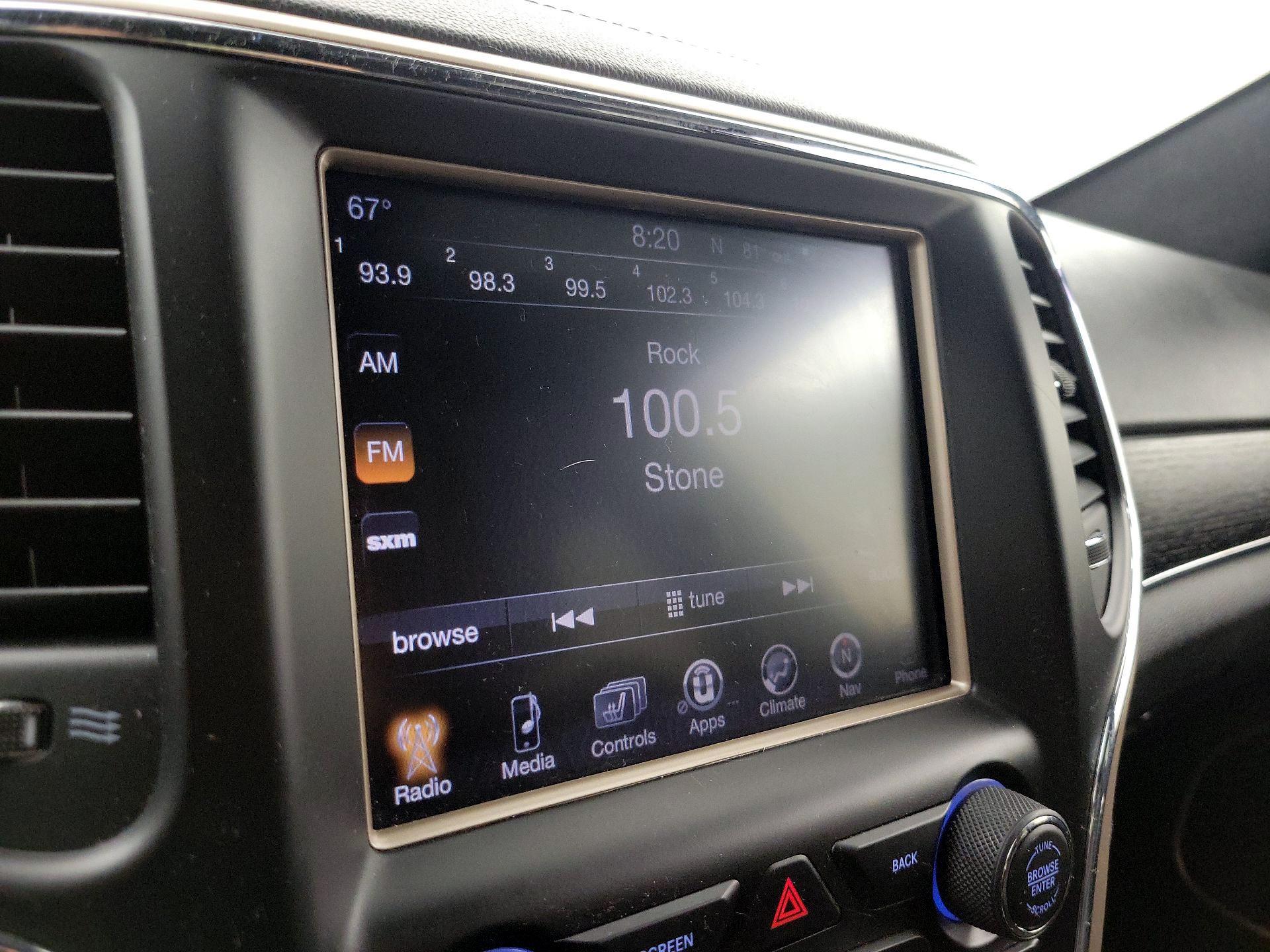 Thumbnail: 2015 Jeep Grand Cherokee - 16