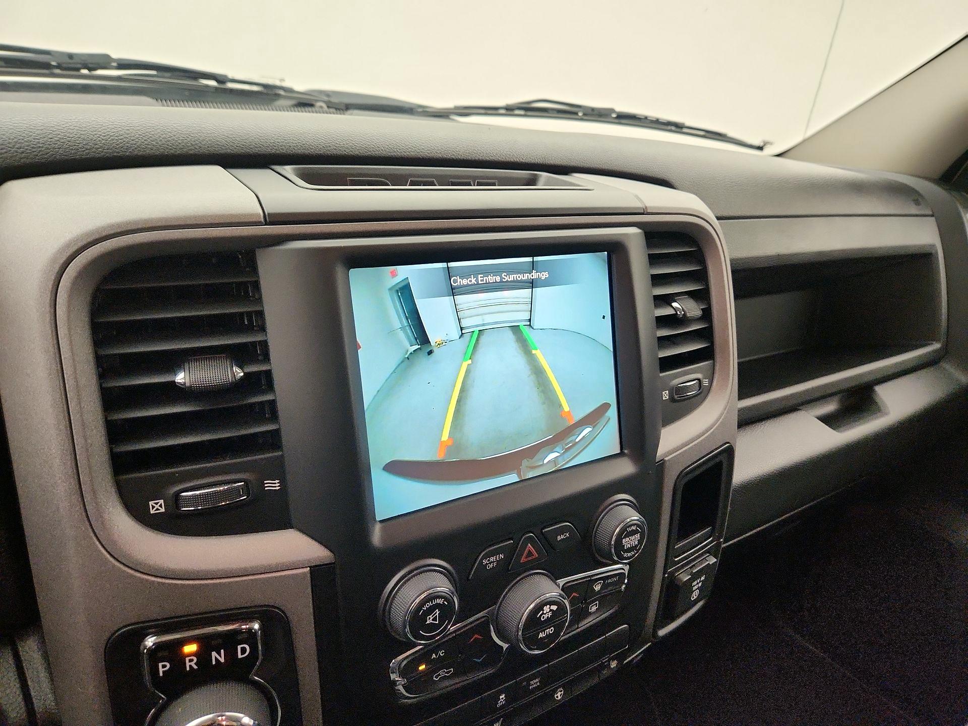 Thumbnail: 2021 RAM 1500 Classic - 14