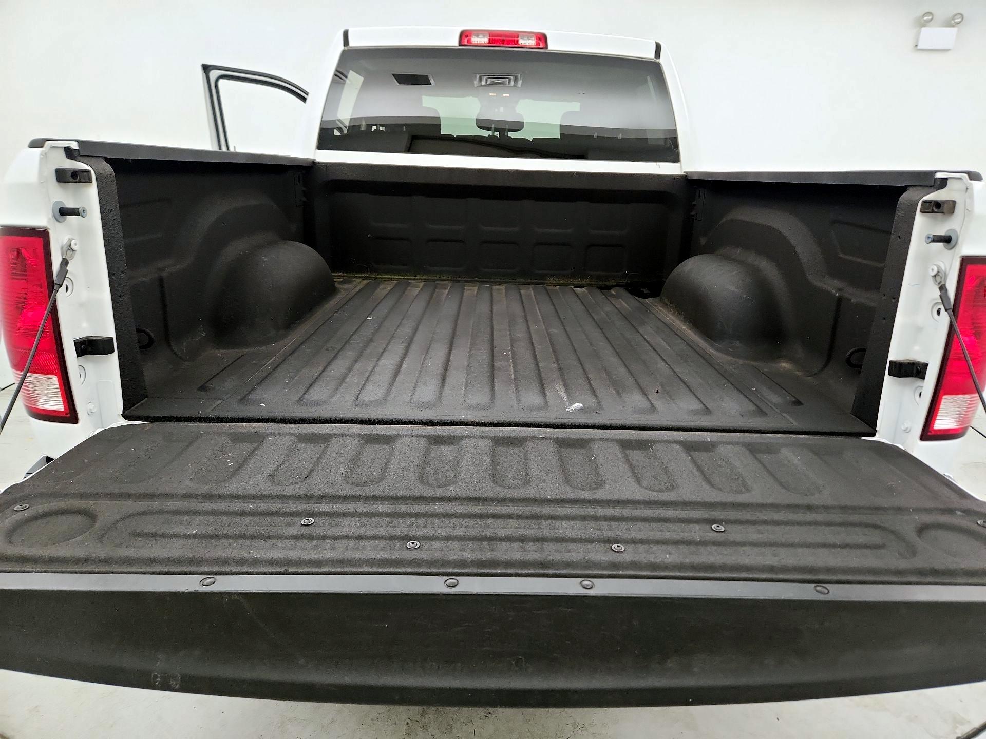 Thumbnail: 2021 RAM 1500 Classic - 20