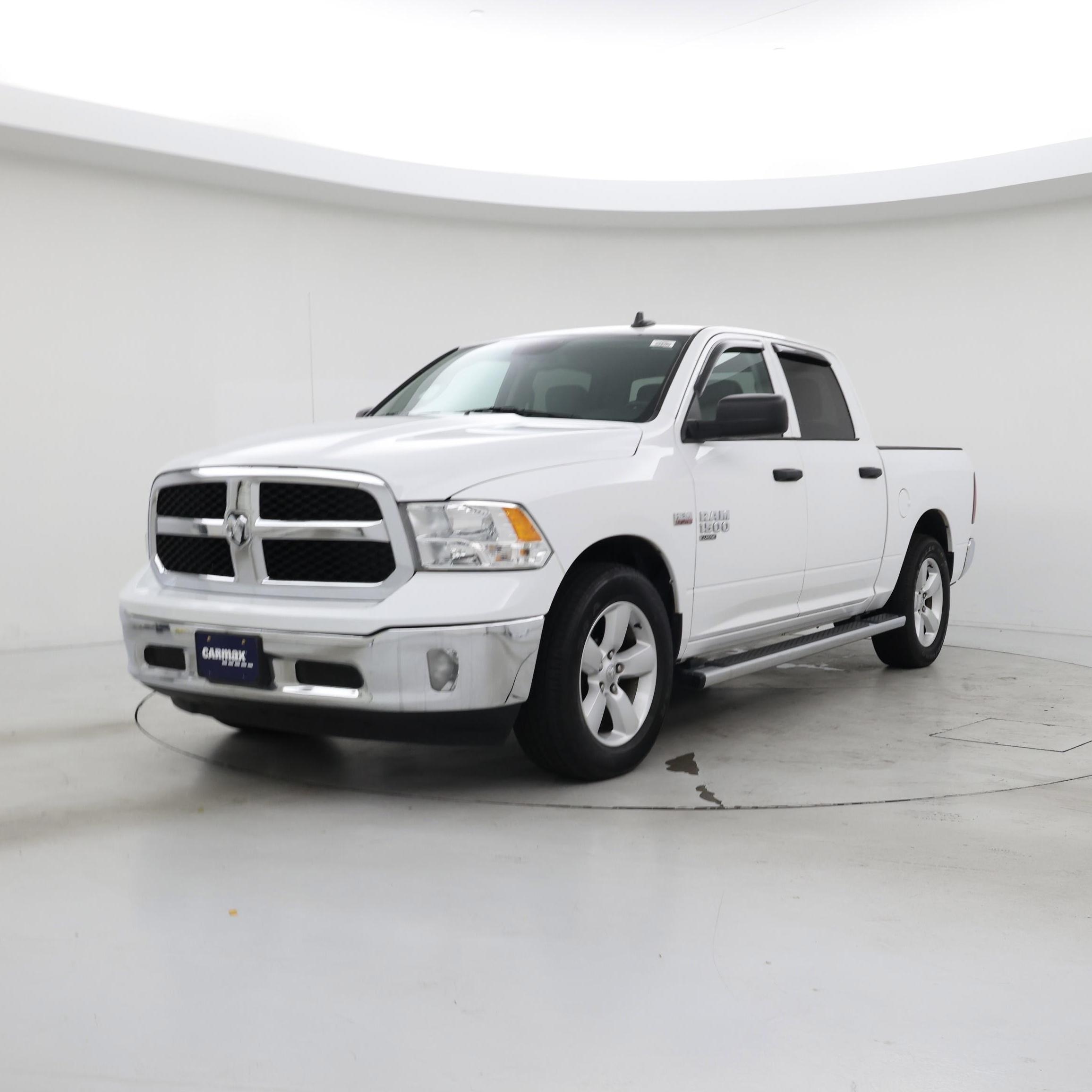 Thumbnail: 2021 RAM 1500 Classic - 4