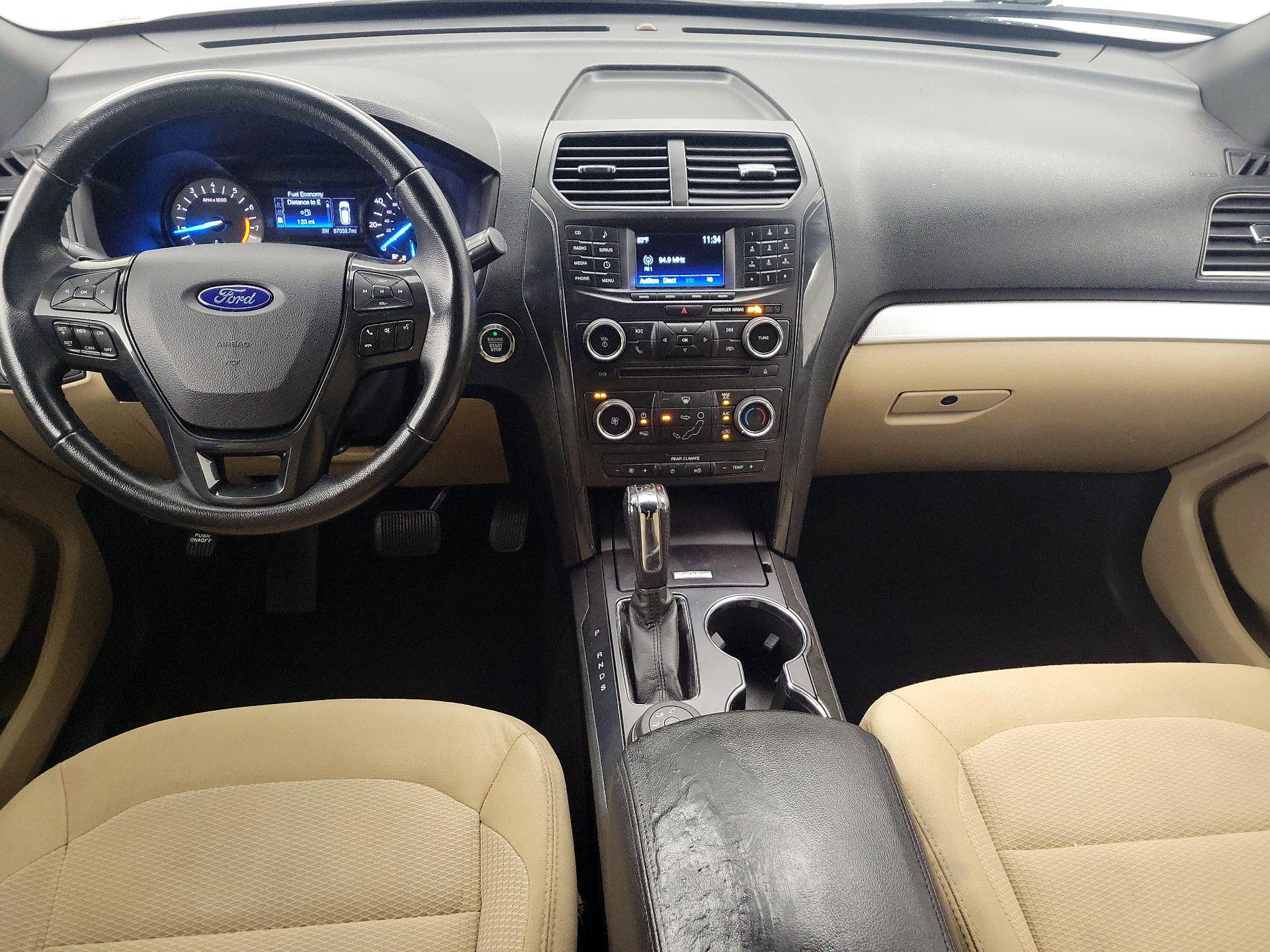 Thumbnail: 2017 Ford Explorer - 9