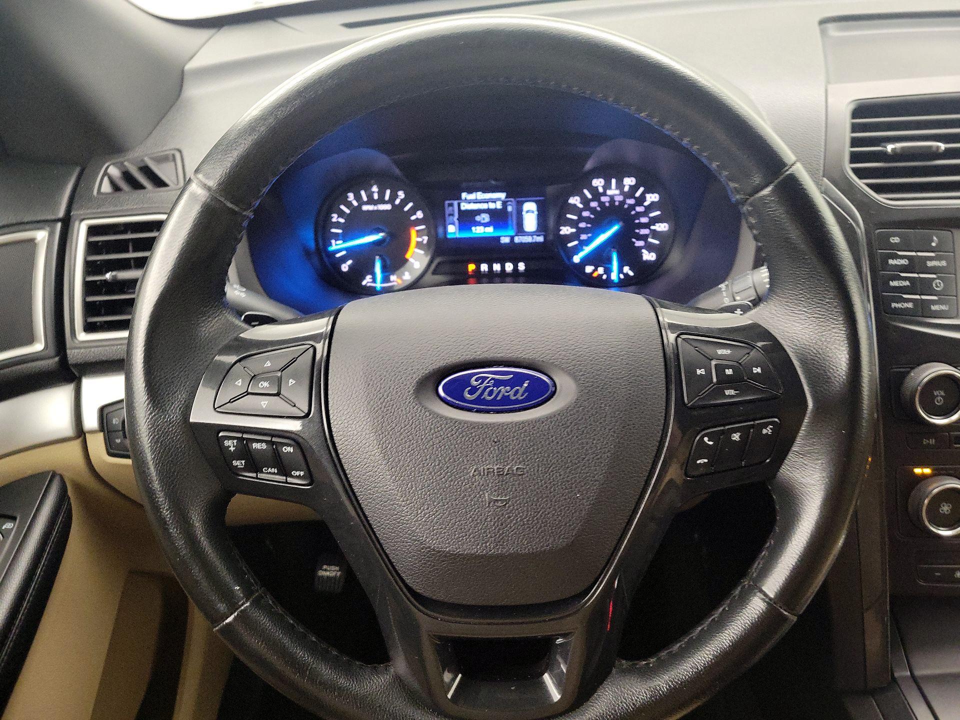 Thumbnail: 2017 Ford Explorer - 10