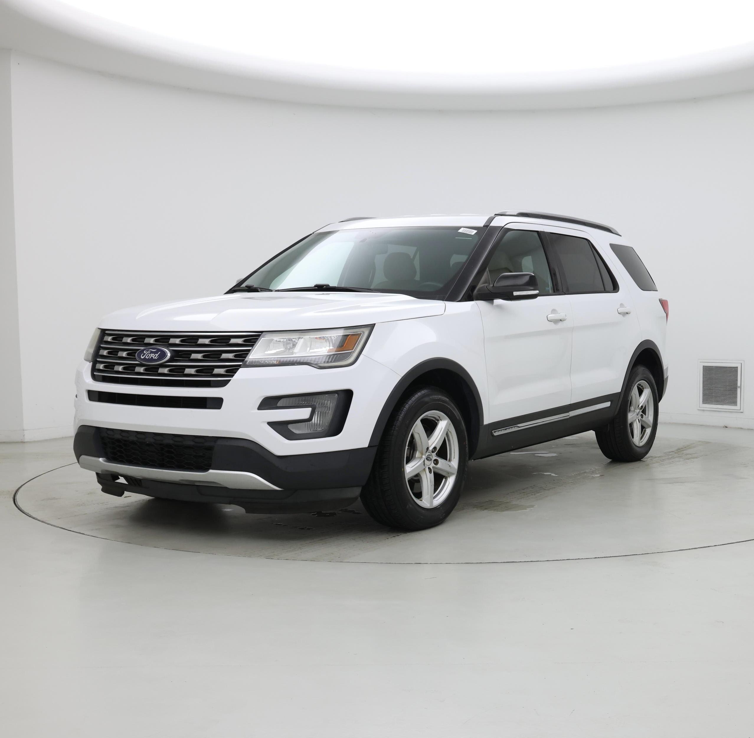 Thumbnail: 2017 Ford Explorer - 4