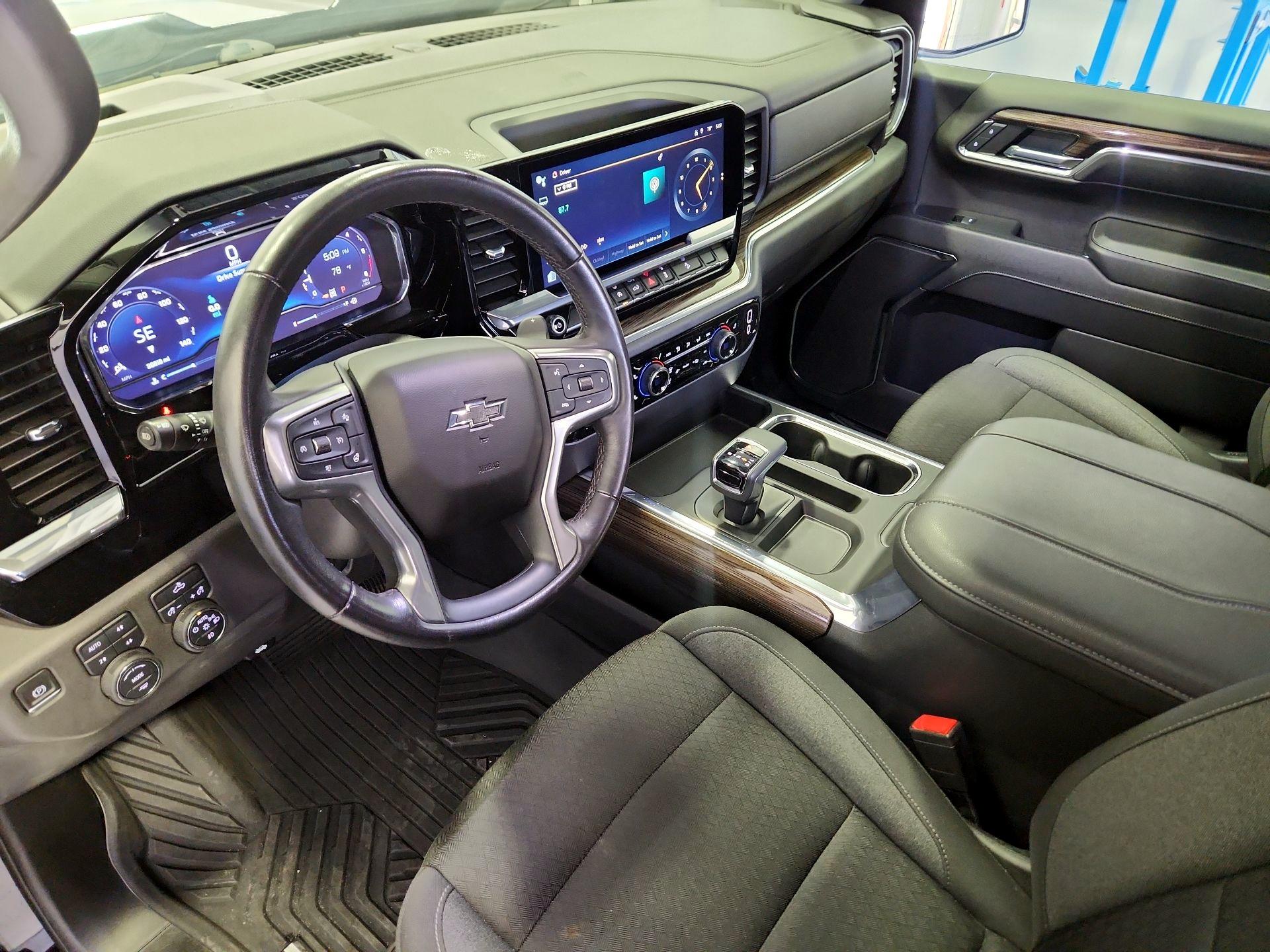 Thumbnail: 2023 Chevrolet Silverado 1500 - 11