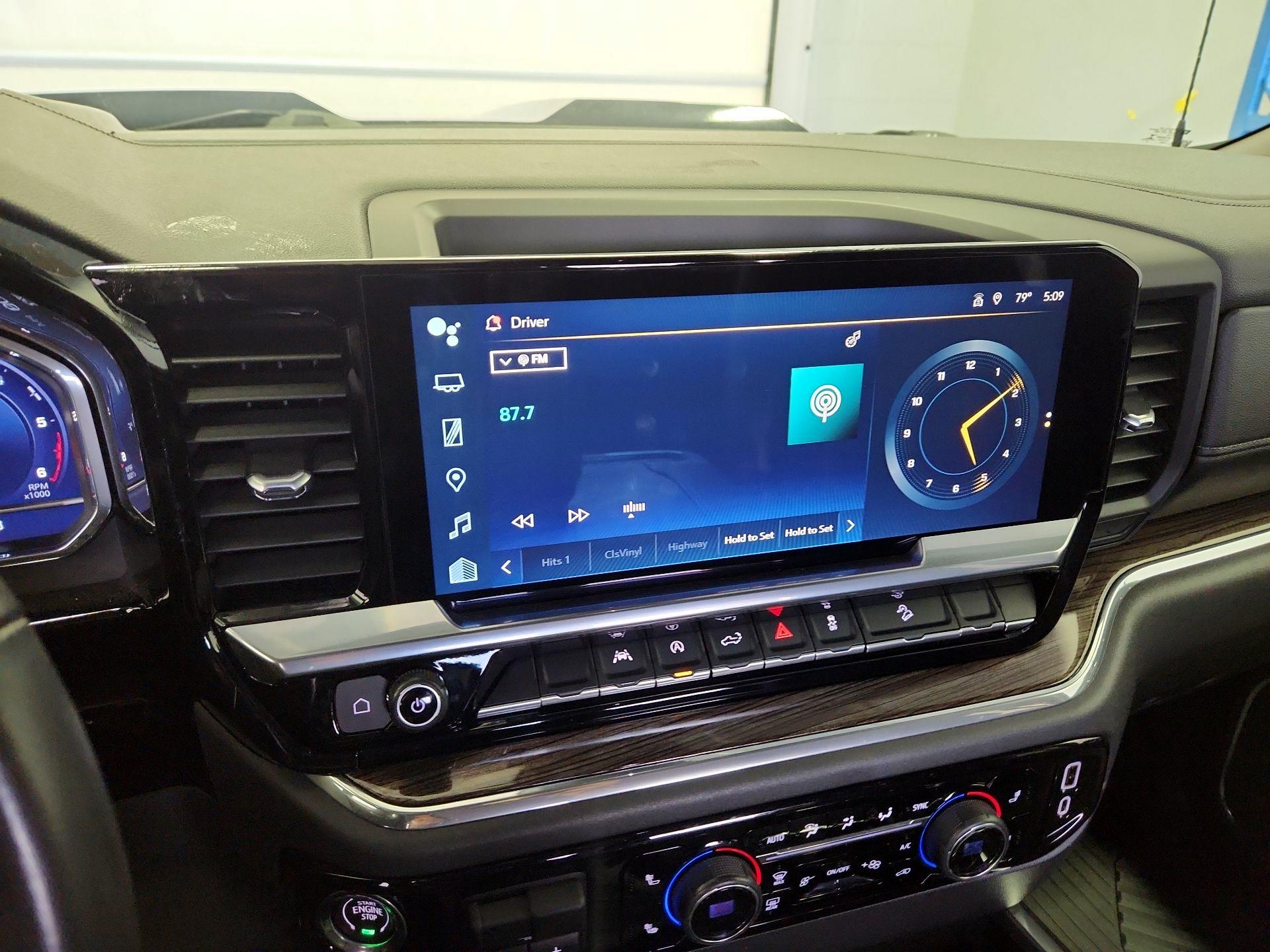 Thumbnail: 2023 Chevrolet Silverado 1500 - 16