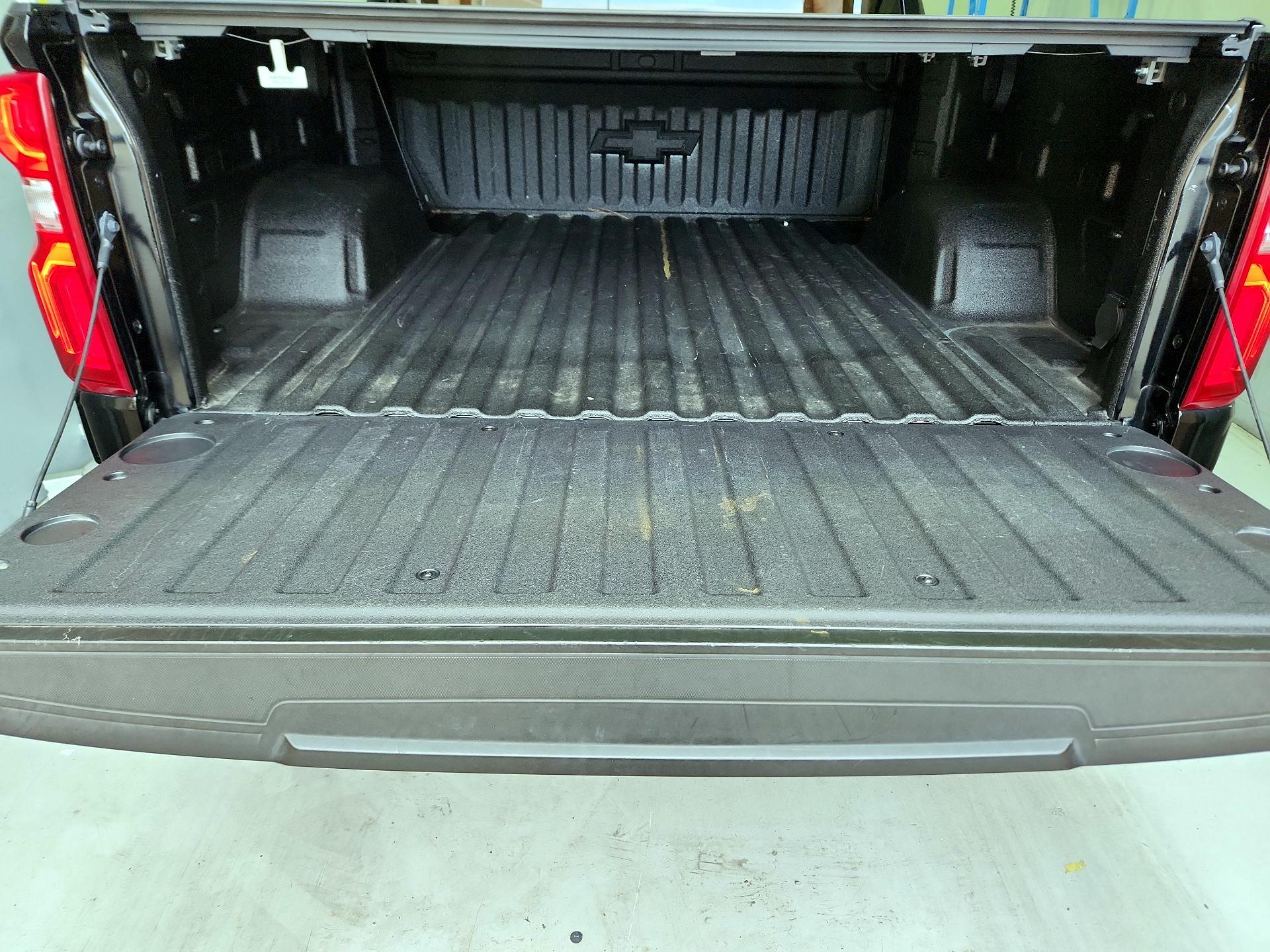 Thumbnail: 2023 Chevrolet Silverado 1500 - 20