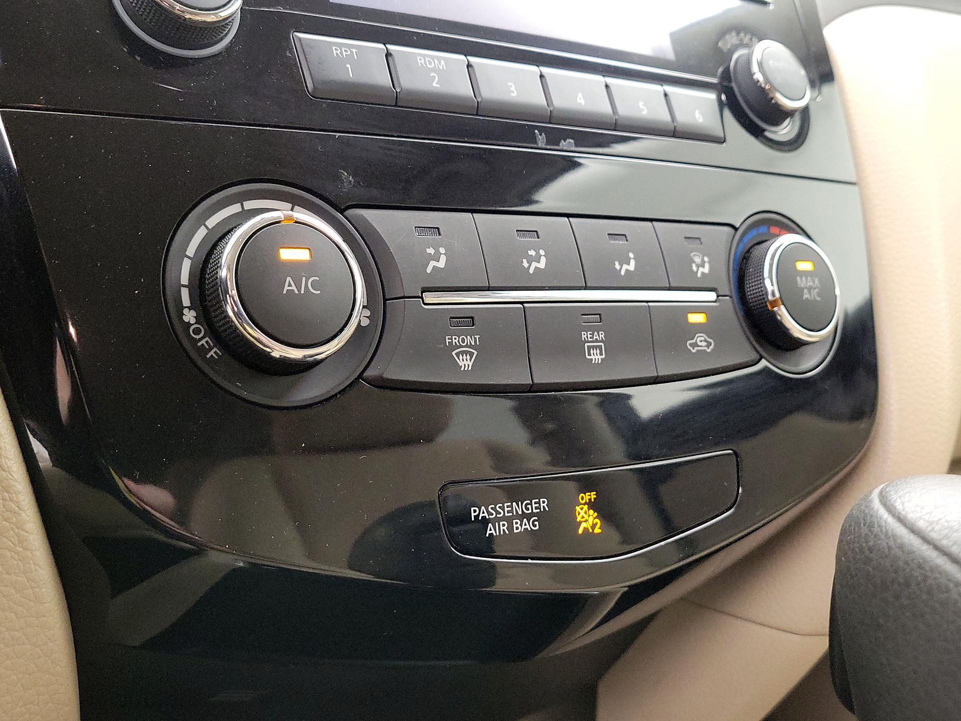 Thumbnail: 2016 Nissan Rogue - 16
