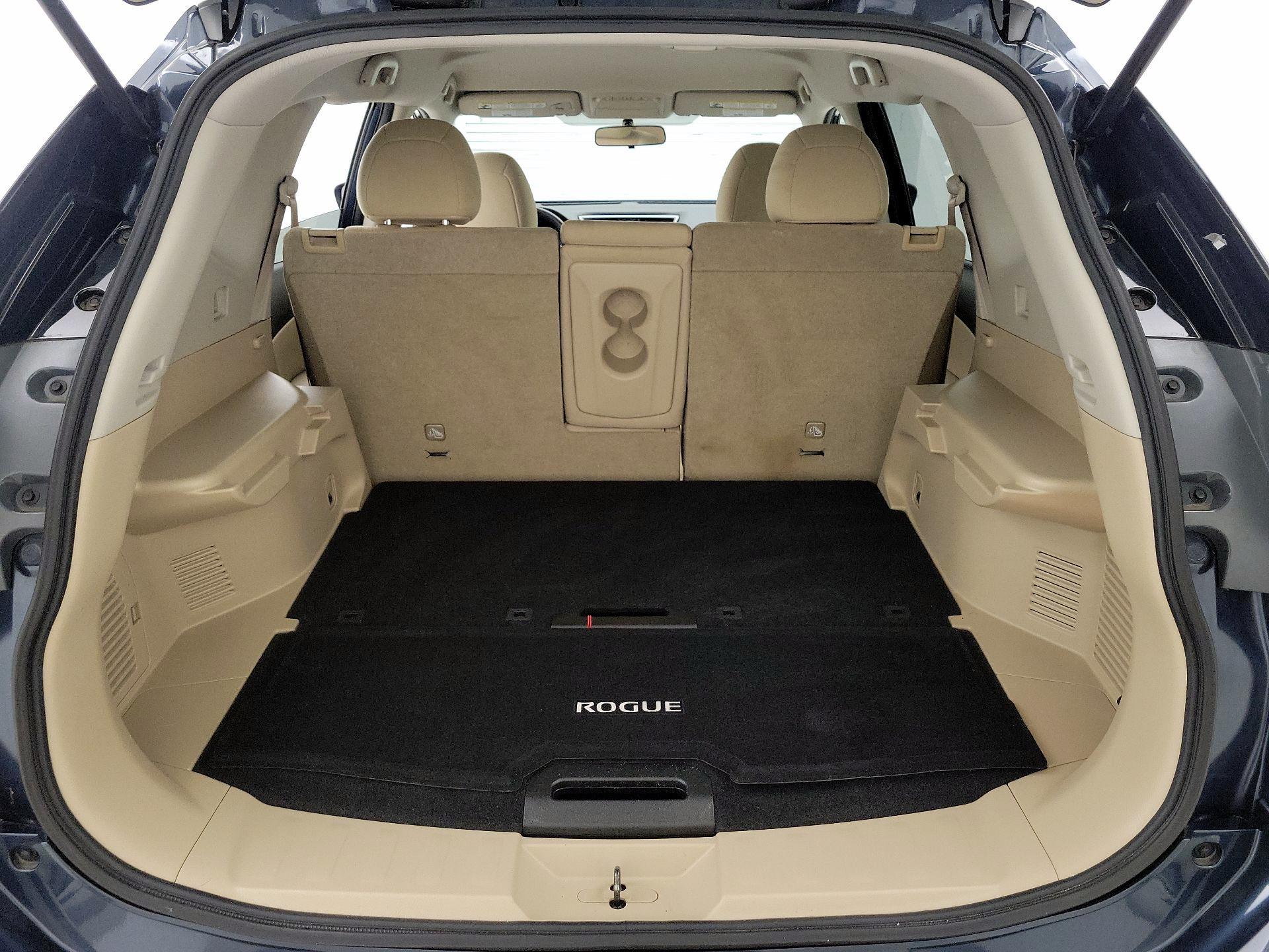 Thumbnail: 2016 Nissan Rogue - 20