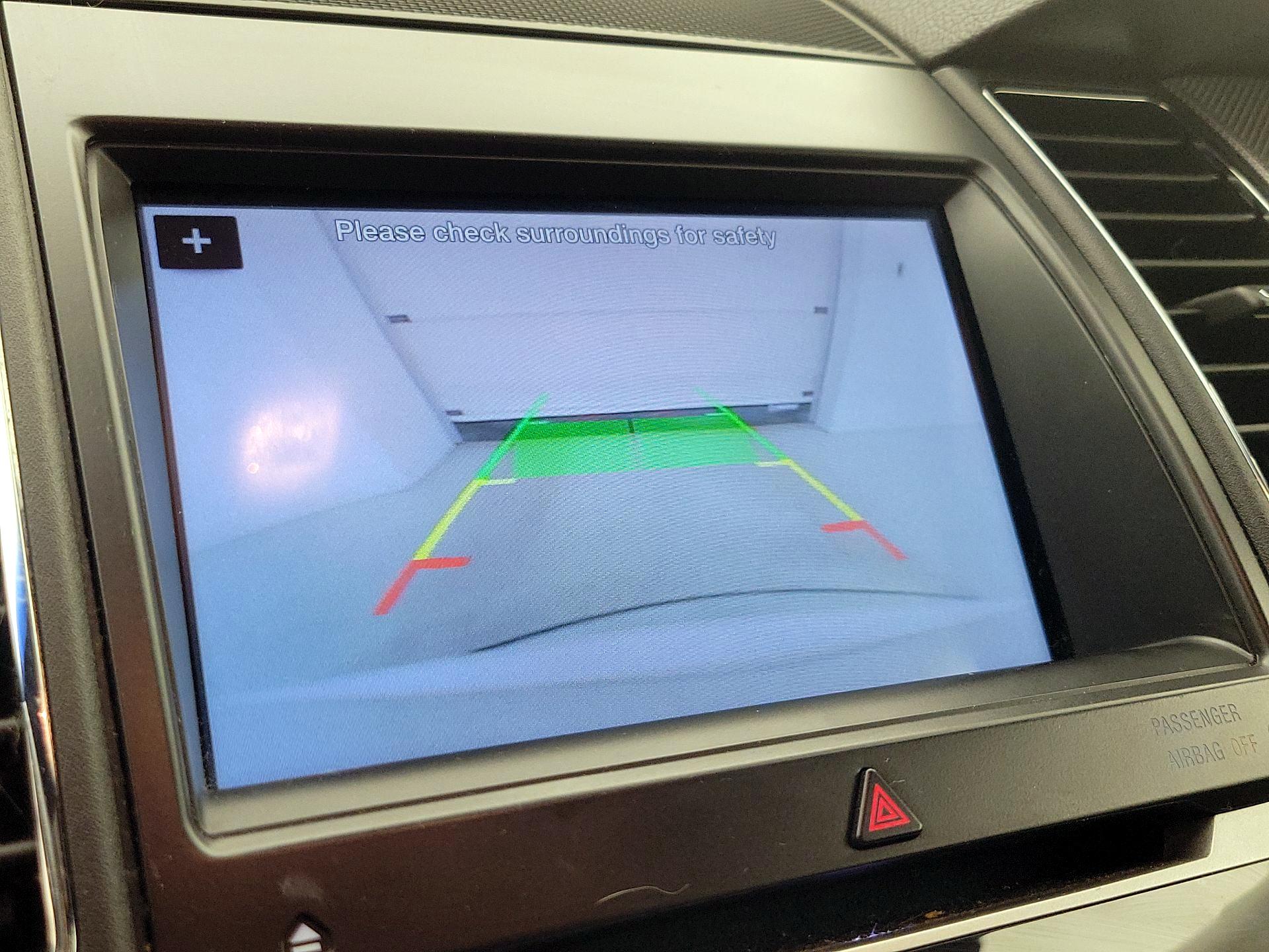 Thumbnail: 2016 Ford Taurus - 15