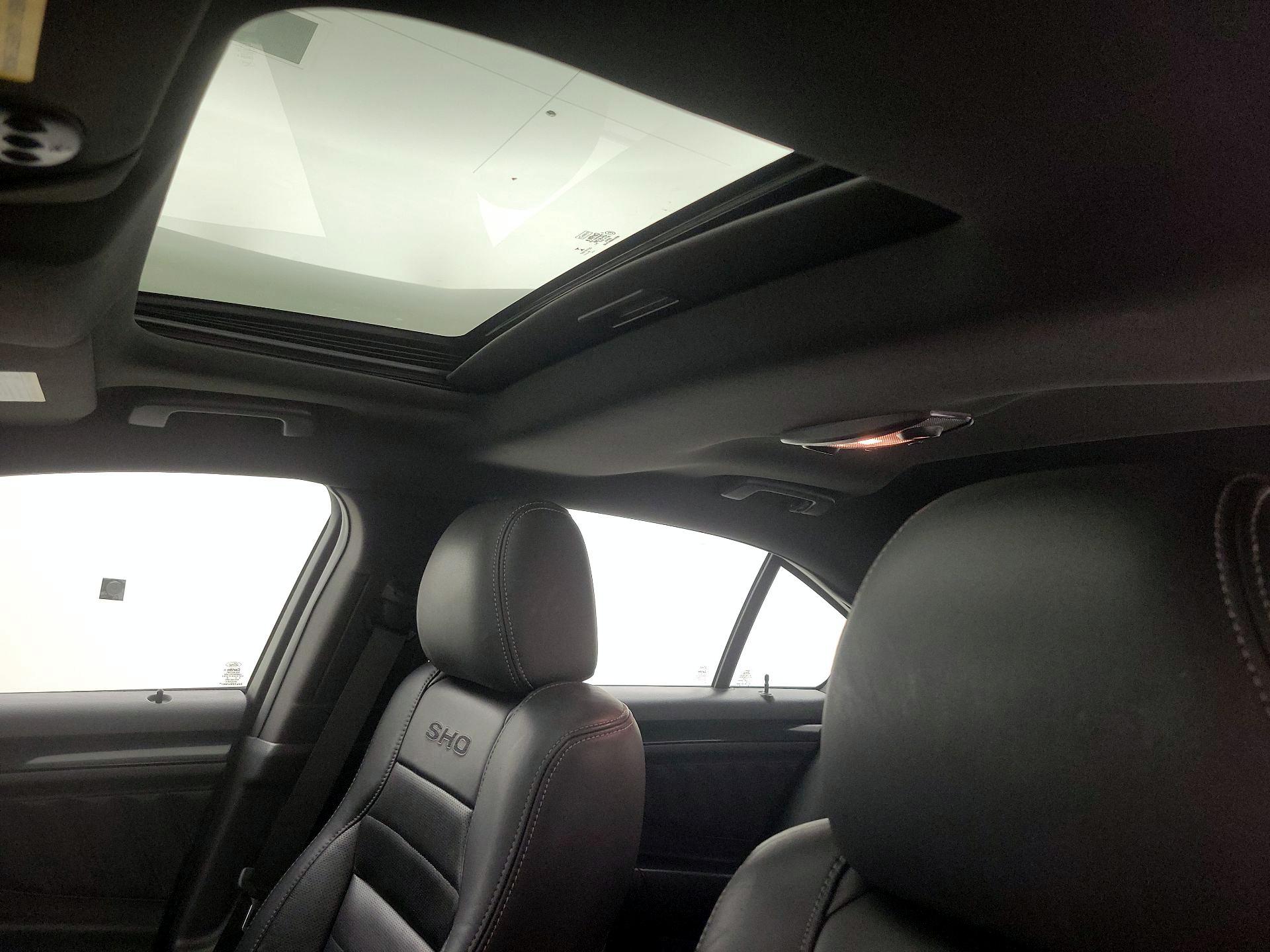 Thumbnail: 2016 Ford Taurus - 20