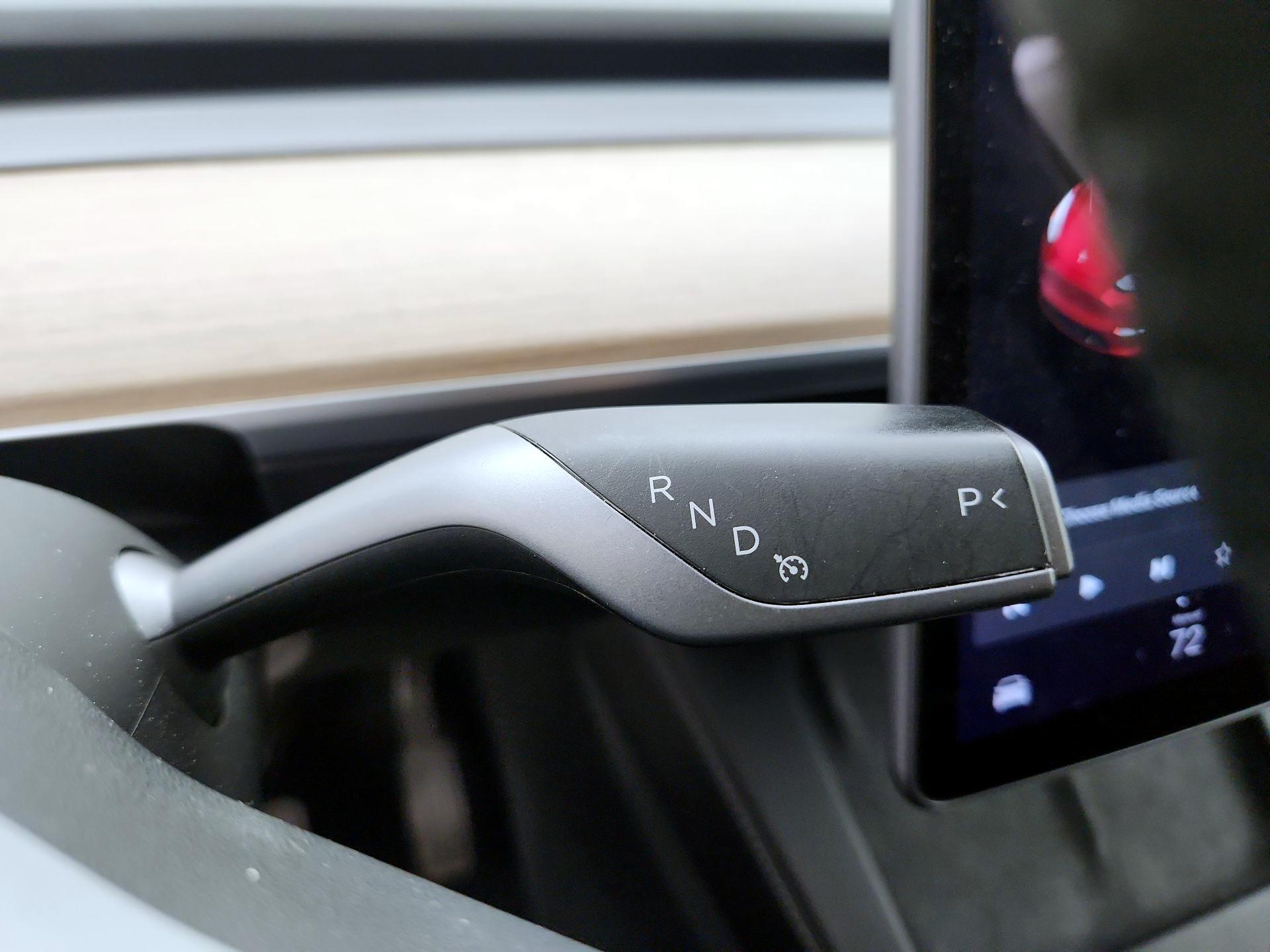 Thumbnail: 2022 Tesla Model Y - 17