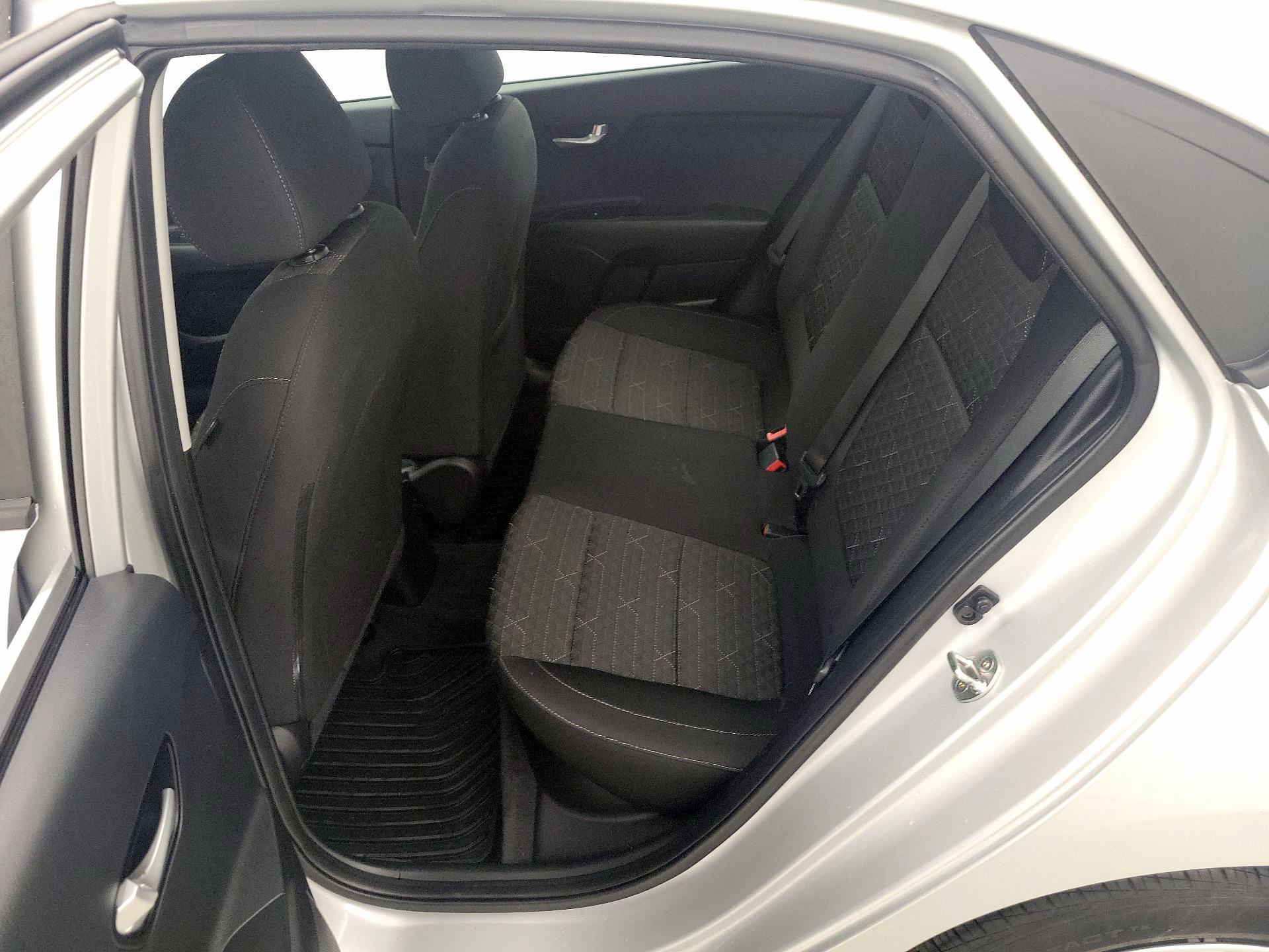 Thumbnail: 2019 Kia Rio - 19