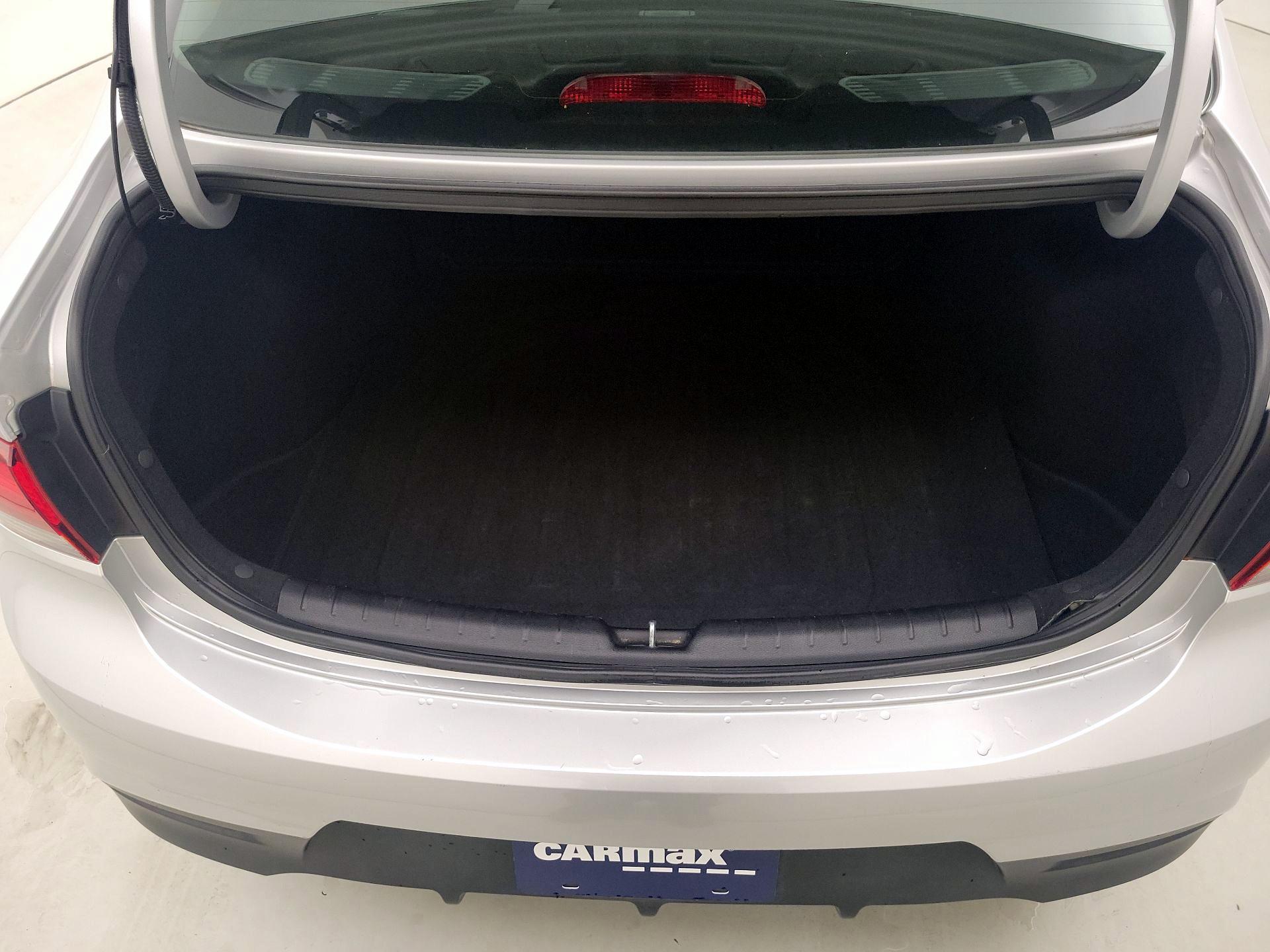 Thumbnail: 2019 Kia Rio - 20