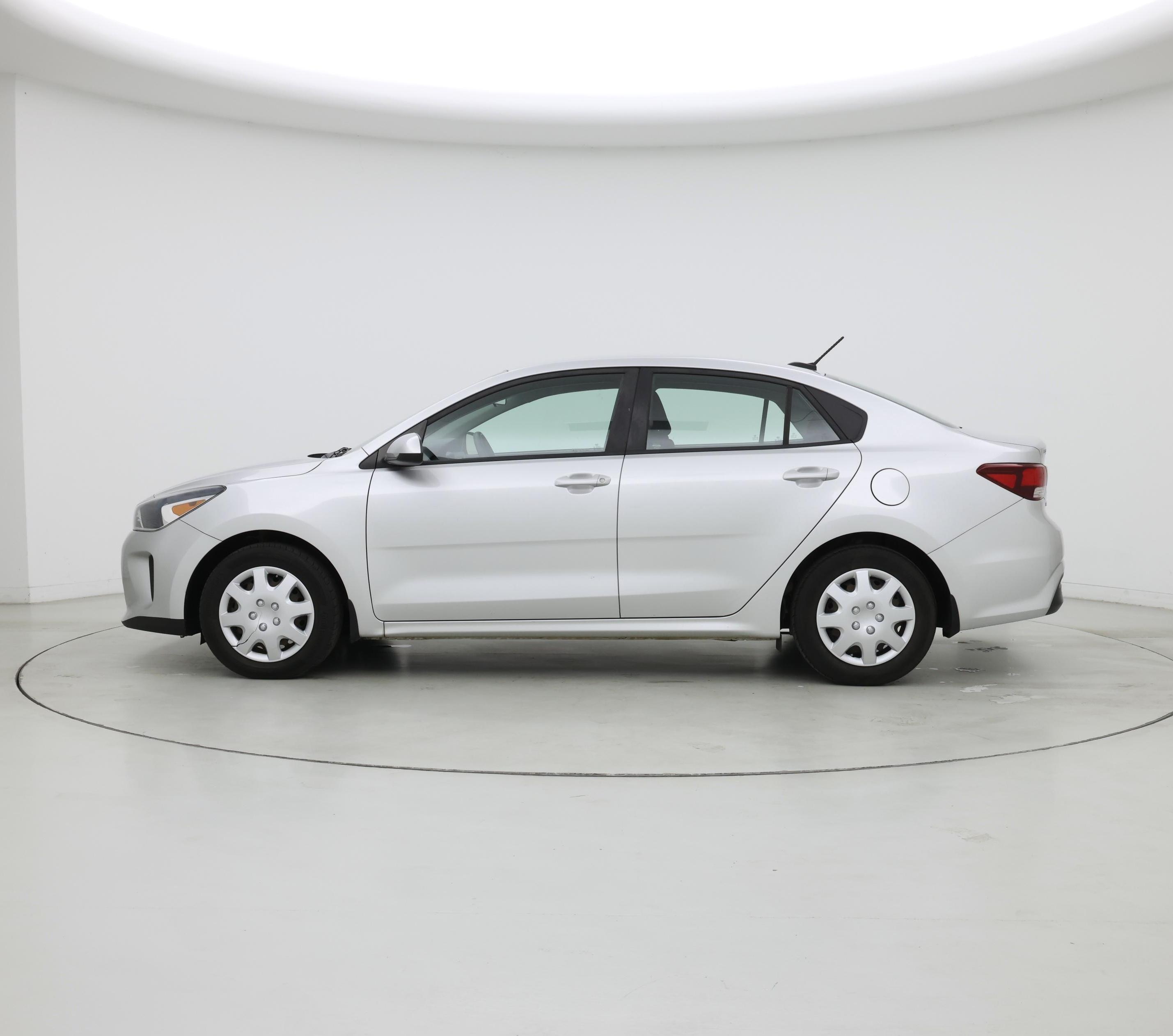 Thumbnail: 2019 Kia Rio - 3
