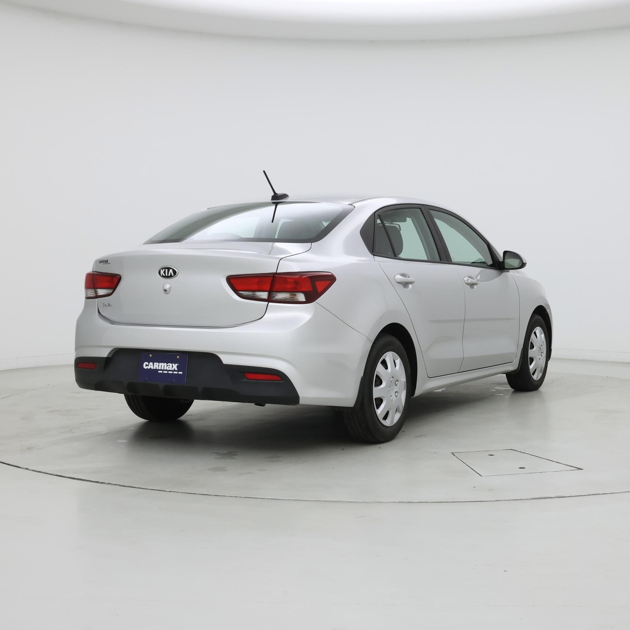 Thumbnail: 2019 Kia Rio - 8