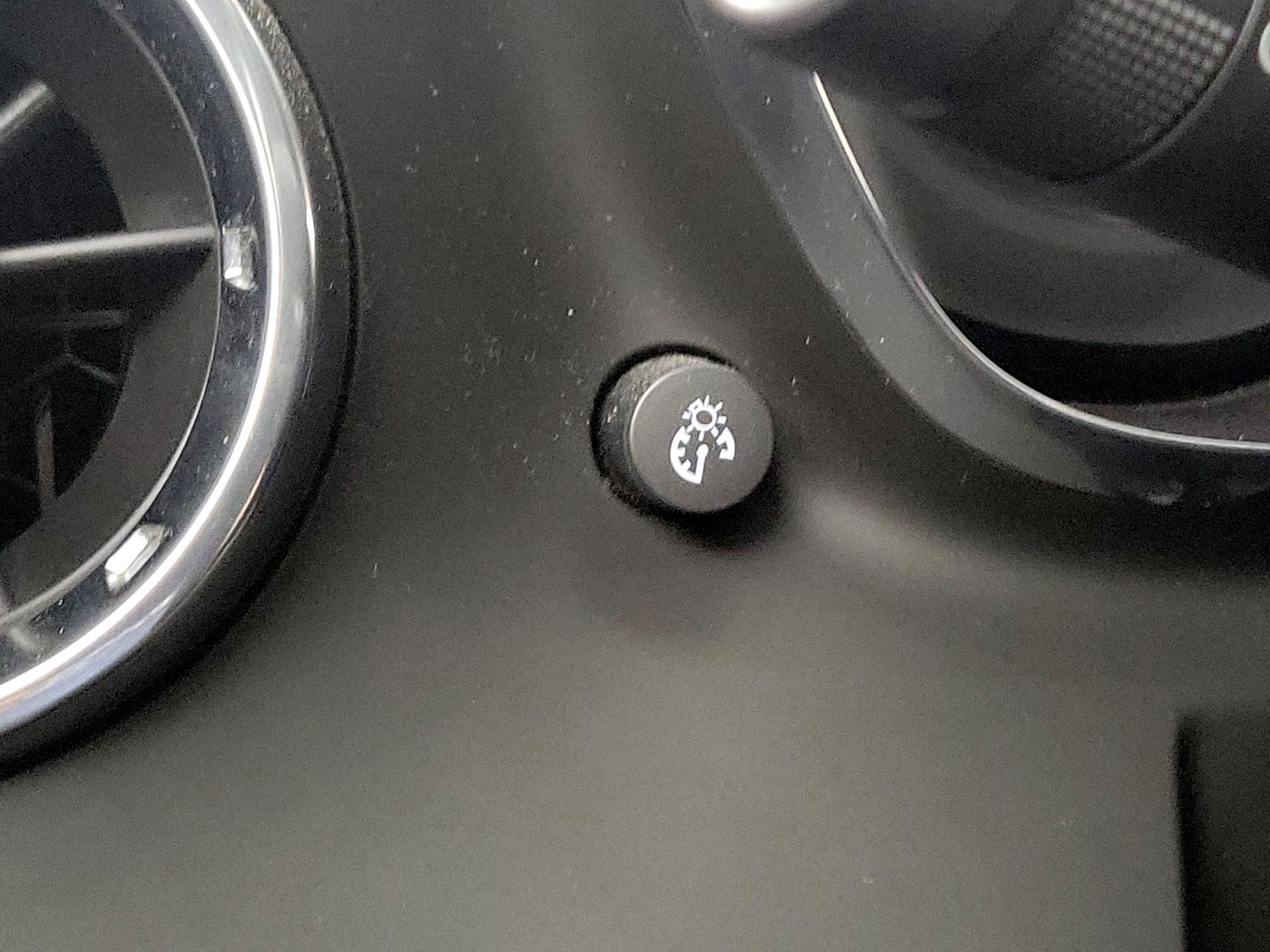 Thumbnail: 2019 Chevrolet Camaro - 13