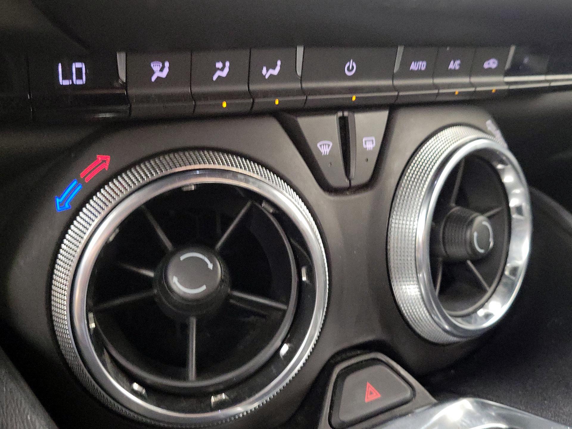 Thumbnail: 2019 Chevrolet Camaro - 16