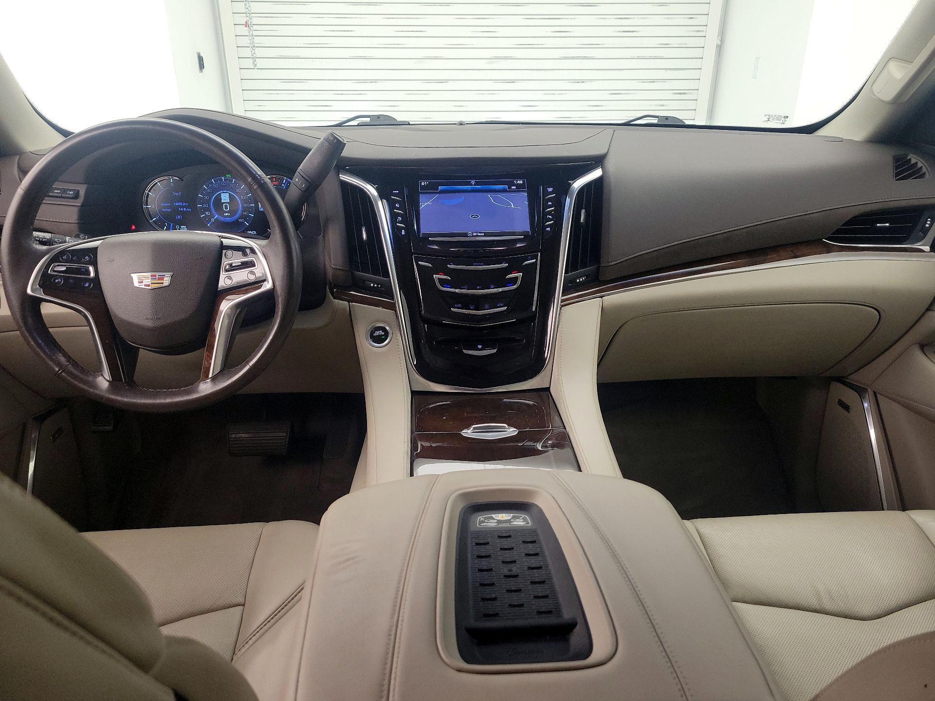 Thumbnail: 2017 Cadillac Escalade - 9