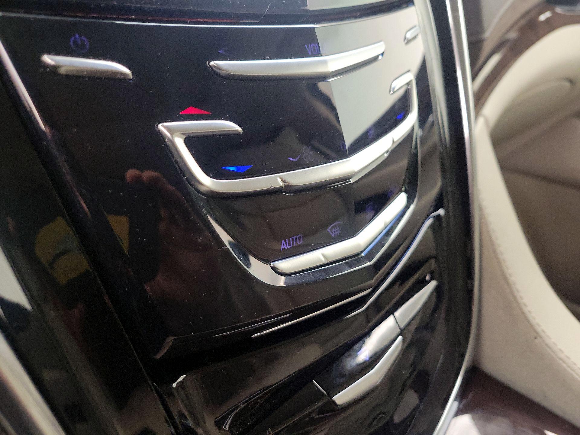 Thumbnail: 2017 Cadillac Escalade - 17