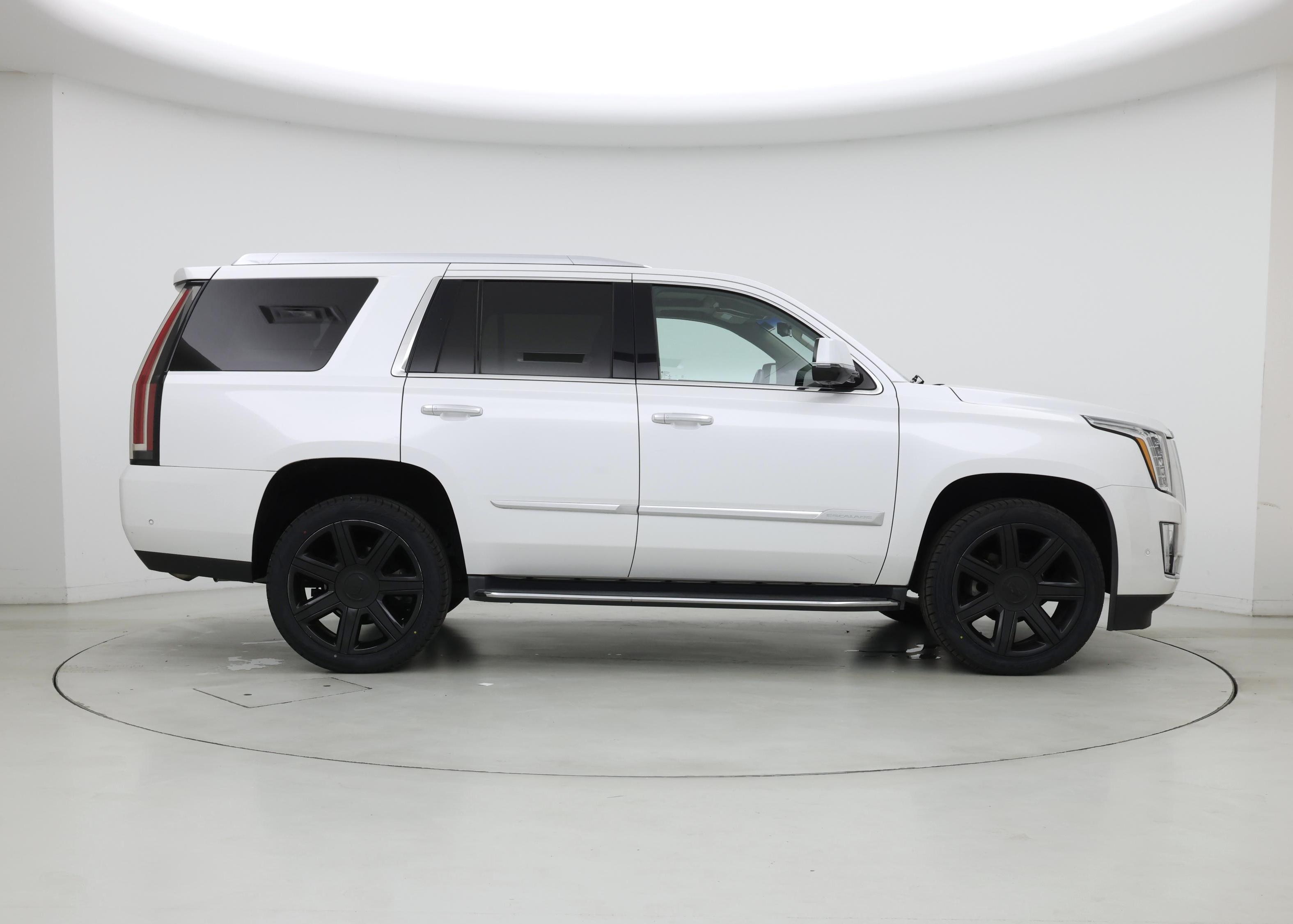 Thumbnail: 2017 Cadillac Escalade - 7