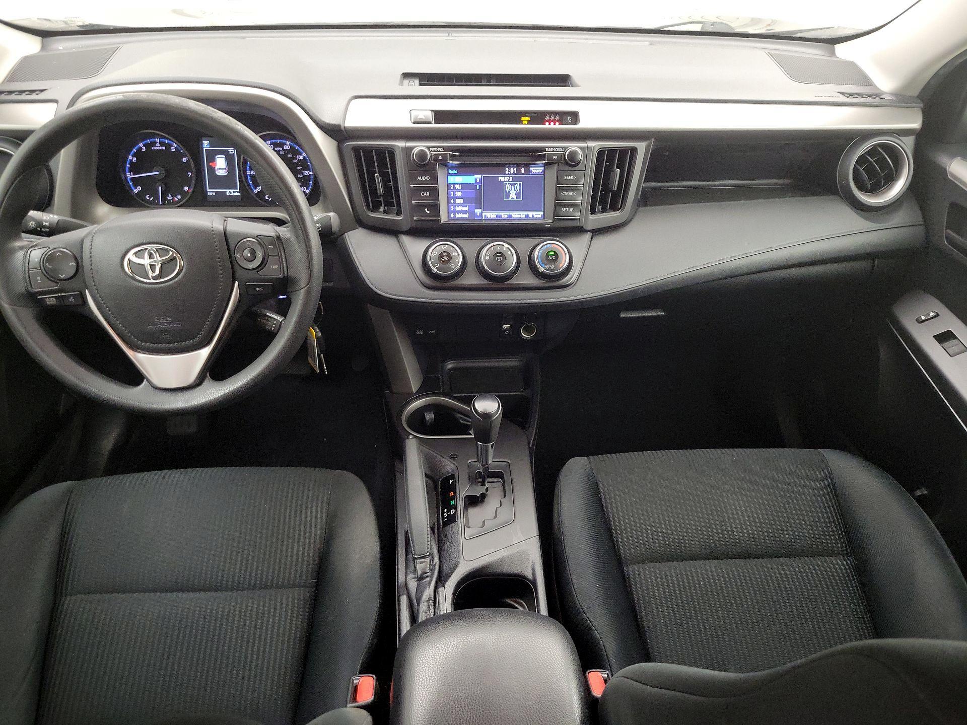 Thumbnail: 2017 Toyota RAV4 - 9
