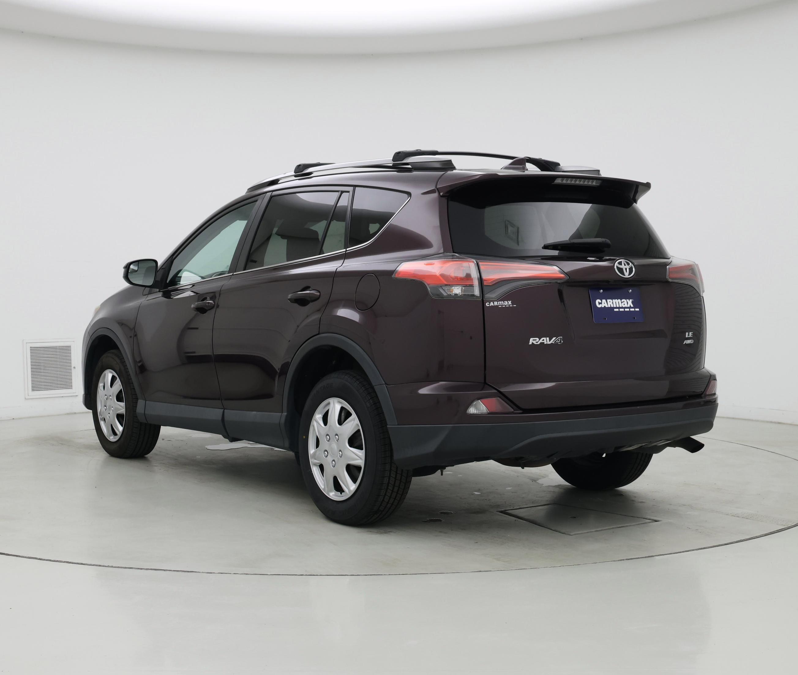 Thumbnail: 2017 Toyota RAV4 - 2