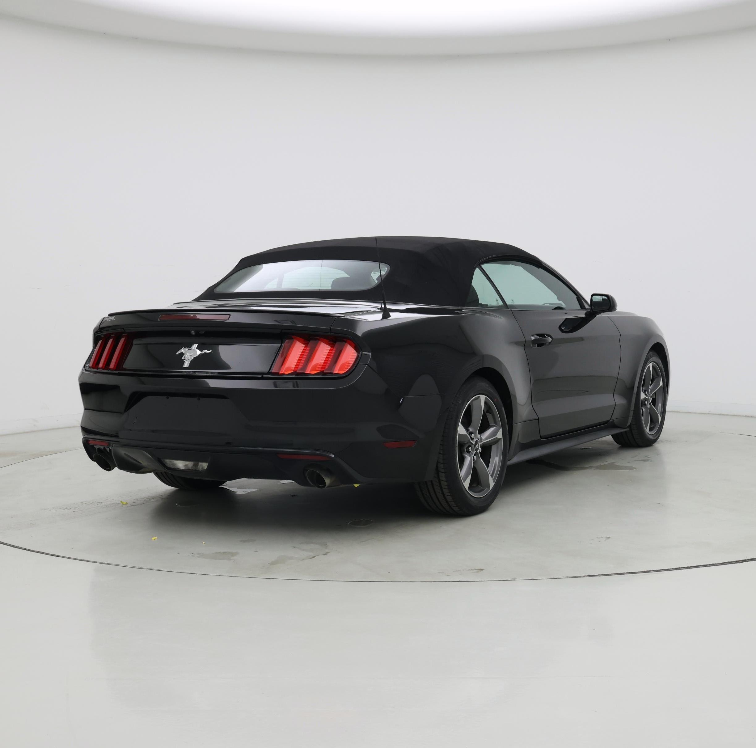 Thumbnail: 2017 Ford Mustang - 8