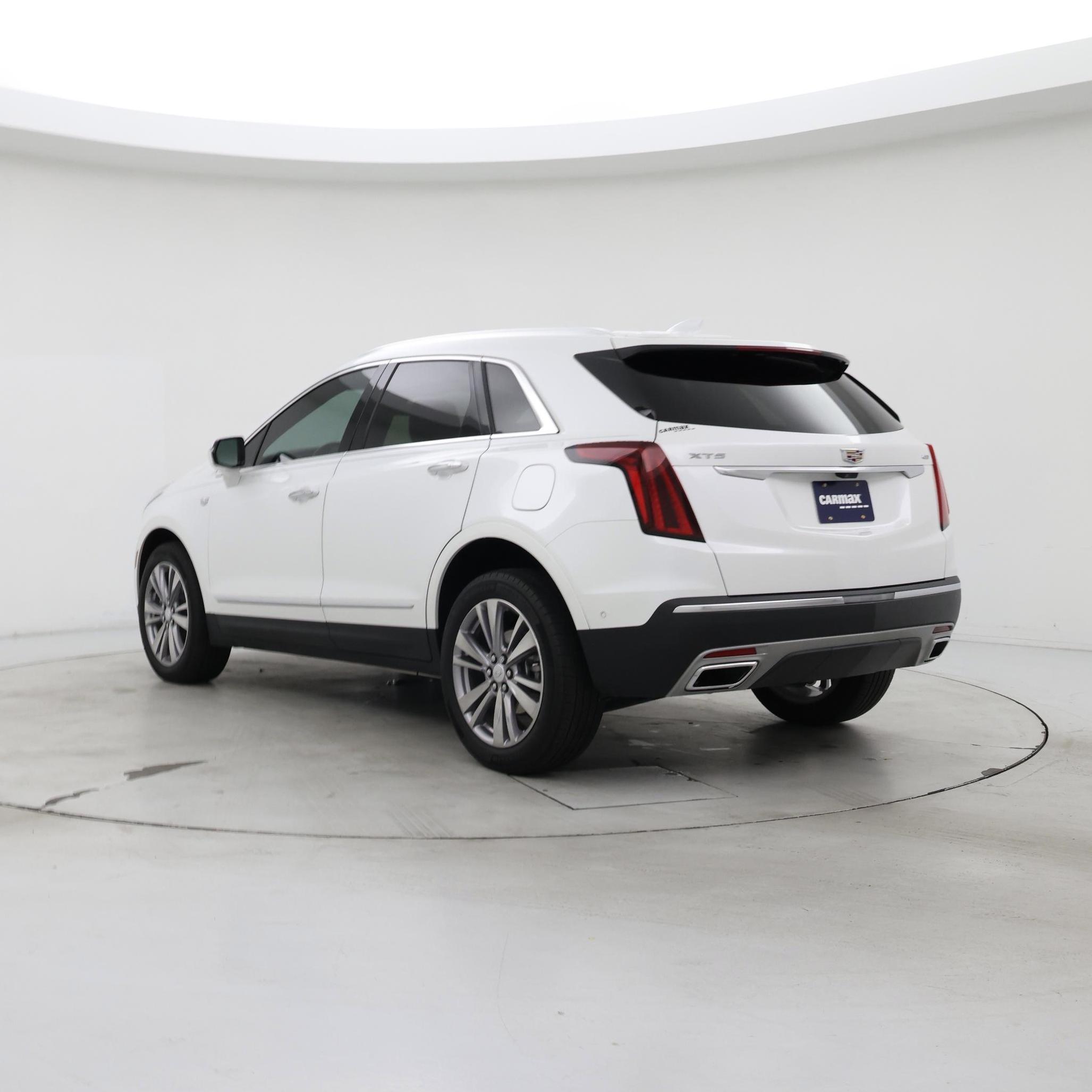 Thumbnail: 2023 Cadillac XT5 - 2