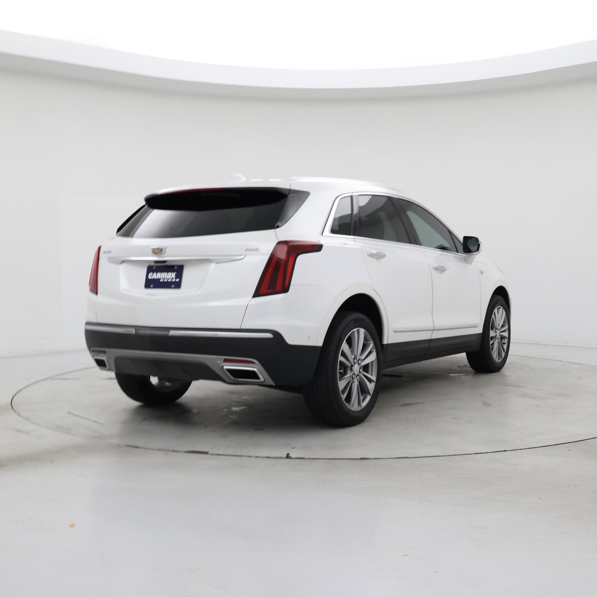 Thumbnail: 2023 Cadillac XT5 - 8
