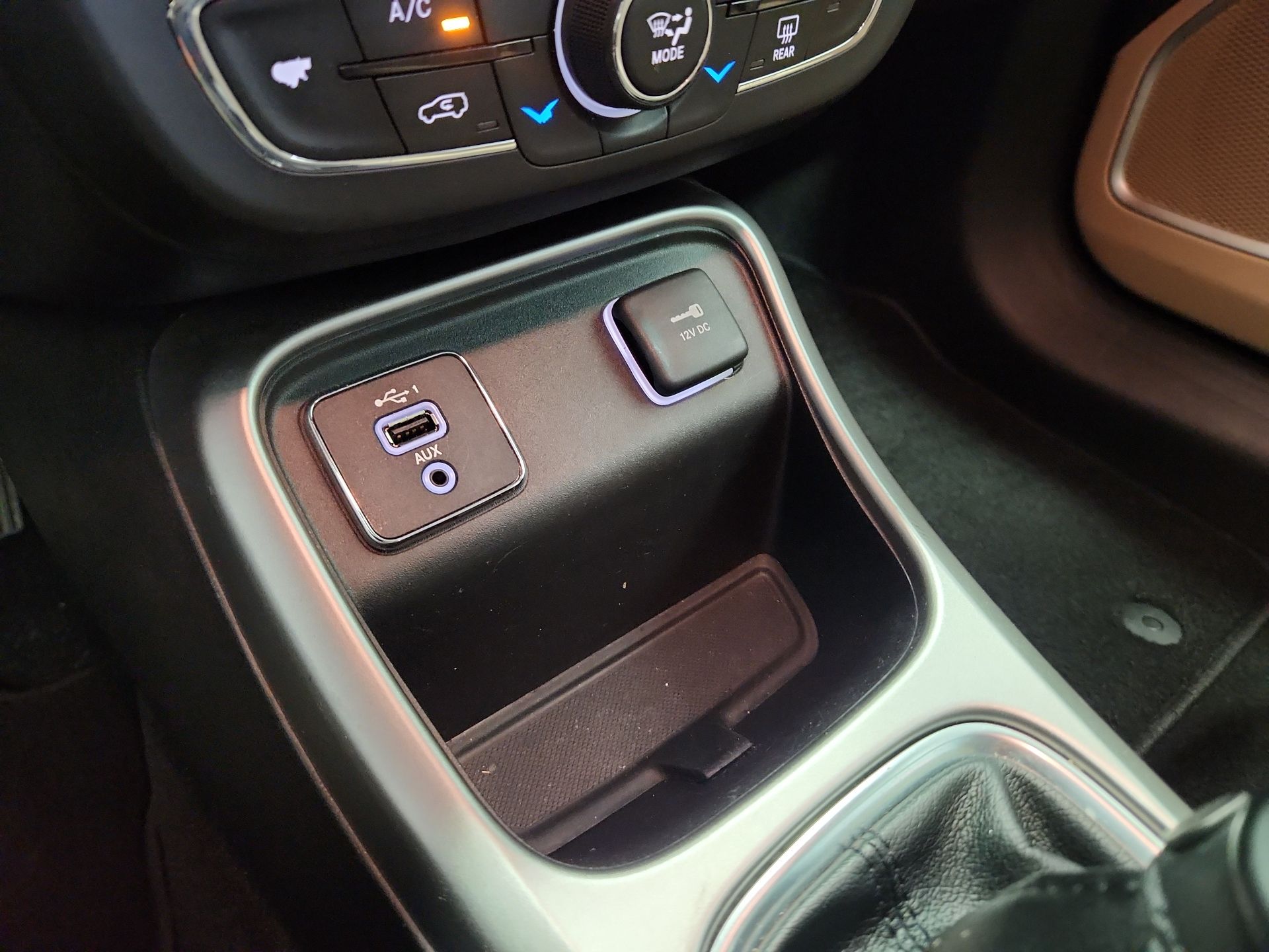 Thumbnail: 2020 Jeep Compass - 18