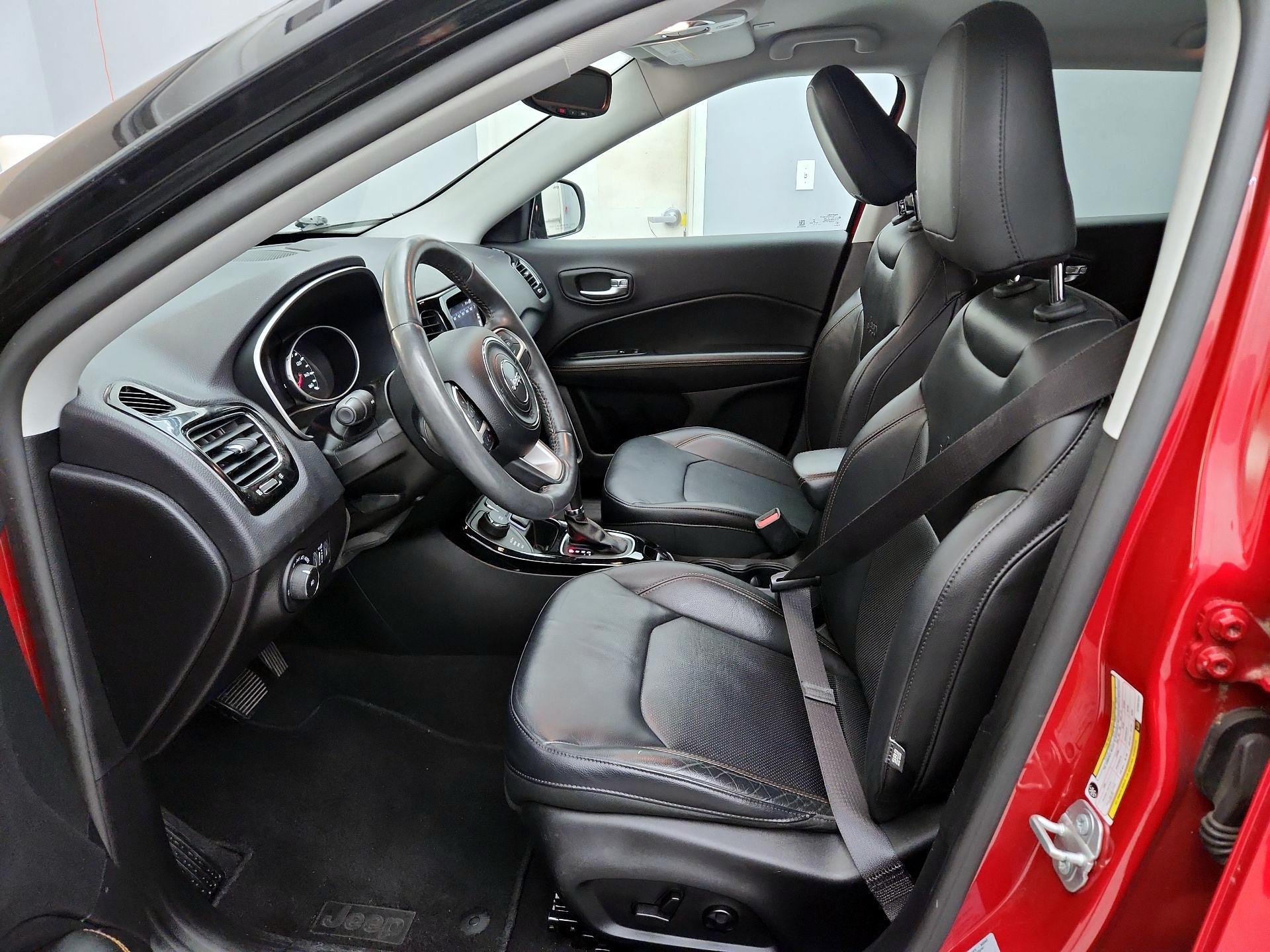 Thumbnail: 2017 Jeep Compass - 11