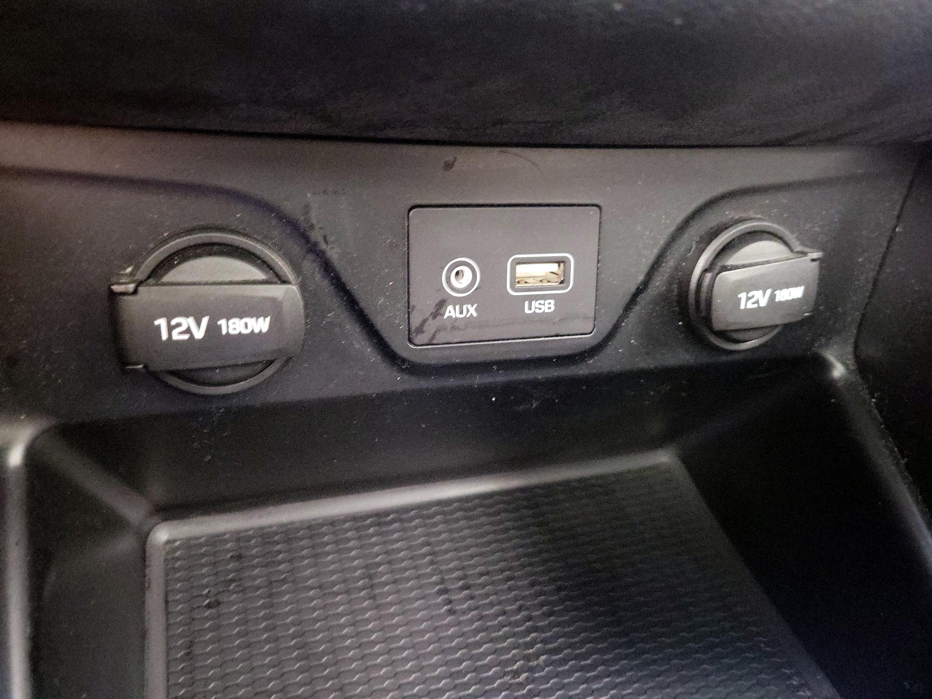 Thumbnail: 2016 Hyundai Tucson - 18