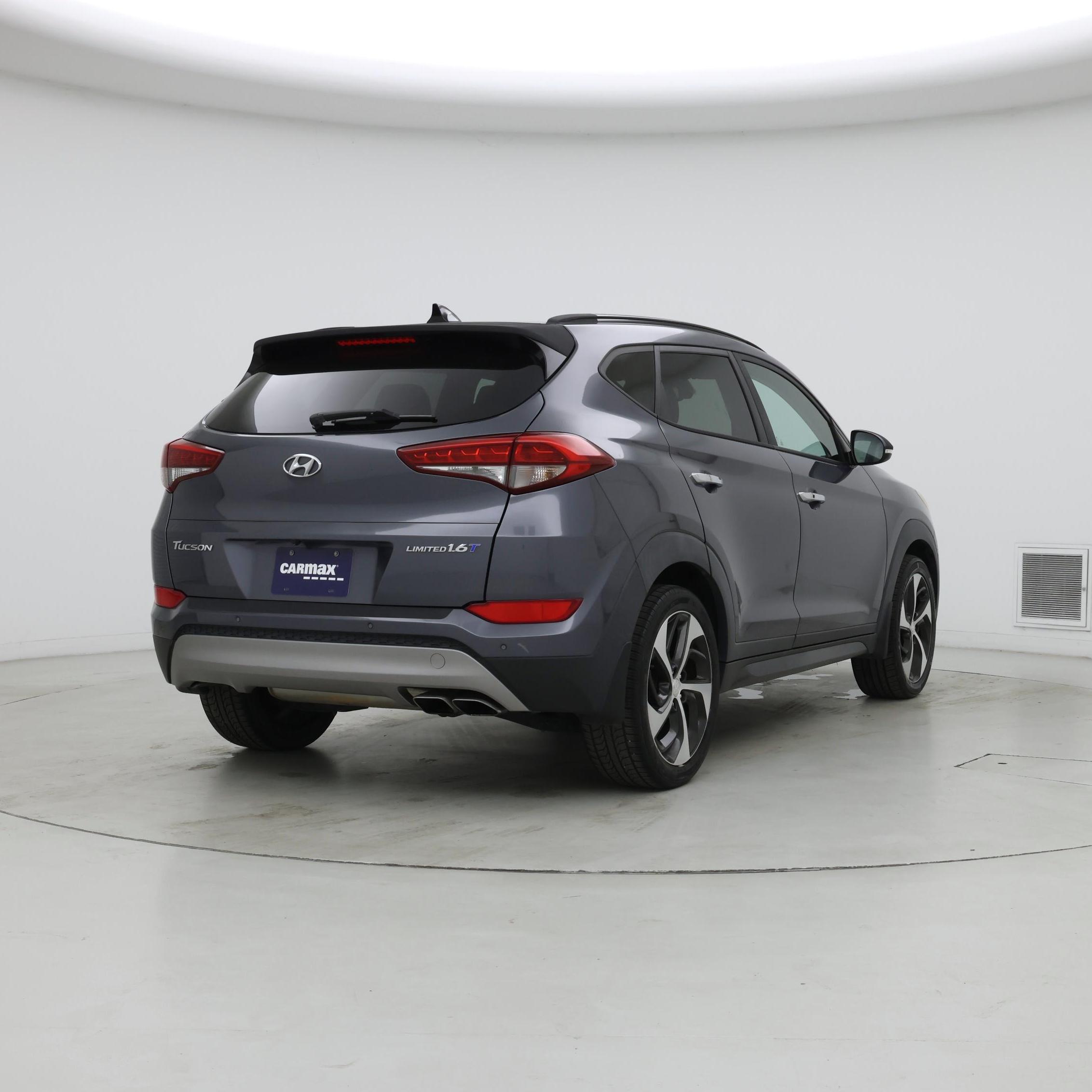 Thumbnail: 2016 Hyundai Tucson - 8