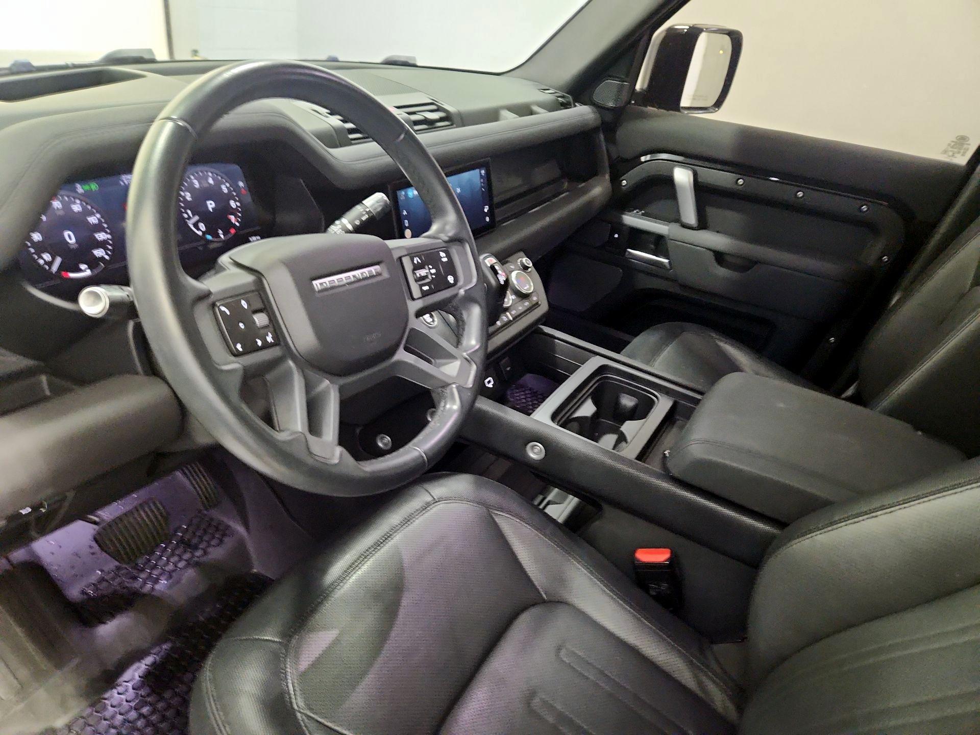 Thumbnail: 2022 Land Rover Defender - 11